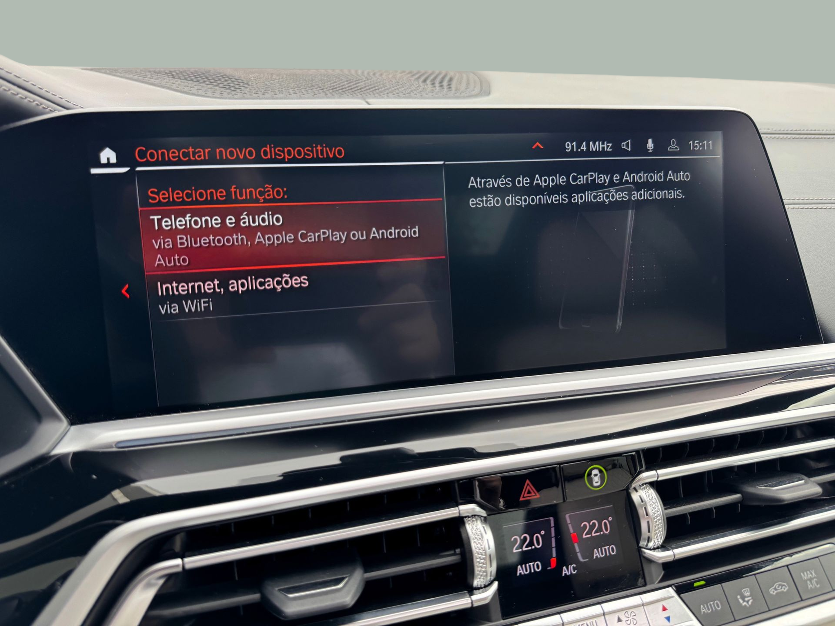 BMW X5 xDrive40d color Blanco. Año 2022. 250KW(340CV). Diesel. En concesionario Santogal Oeiras de Oeiras