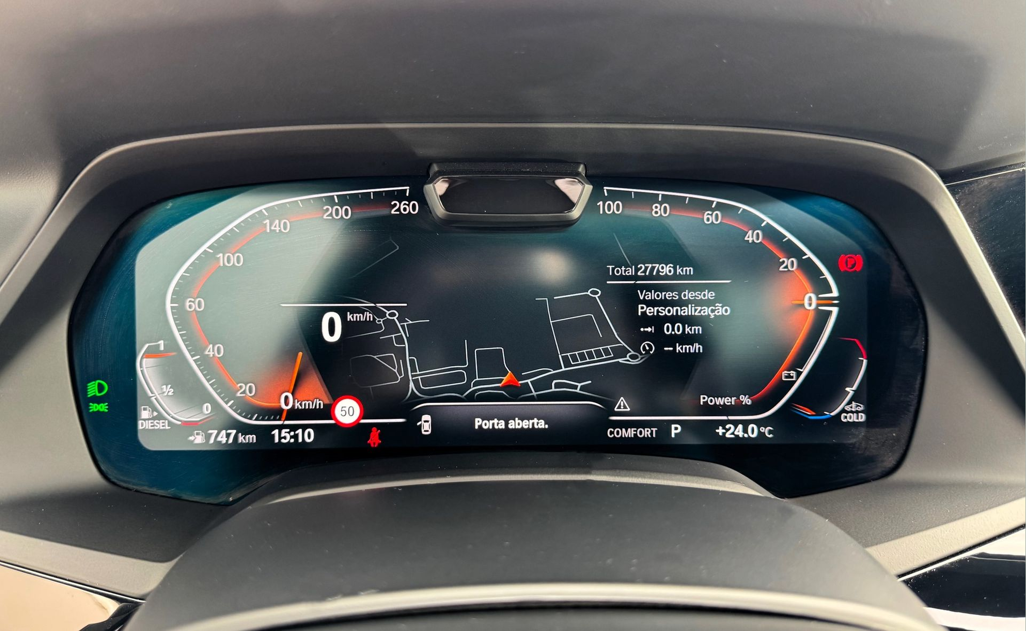 BMW X5 xDrive40d color Blanco. Año 2022. 250KW(340CV). Diesel. En concesionario Santogal Oeiras de Oeiras