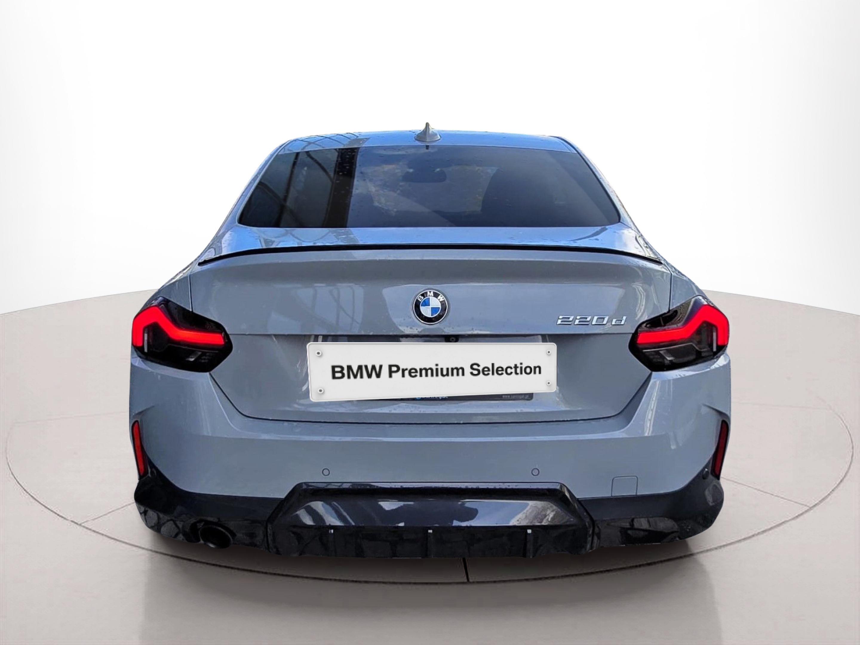 BMW Série 2 220d Coupe color Gris. Año 2022. 140KW(190CV). Diesel. En concesionario Santogal Oeiras de Oeiras