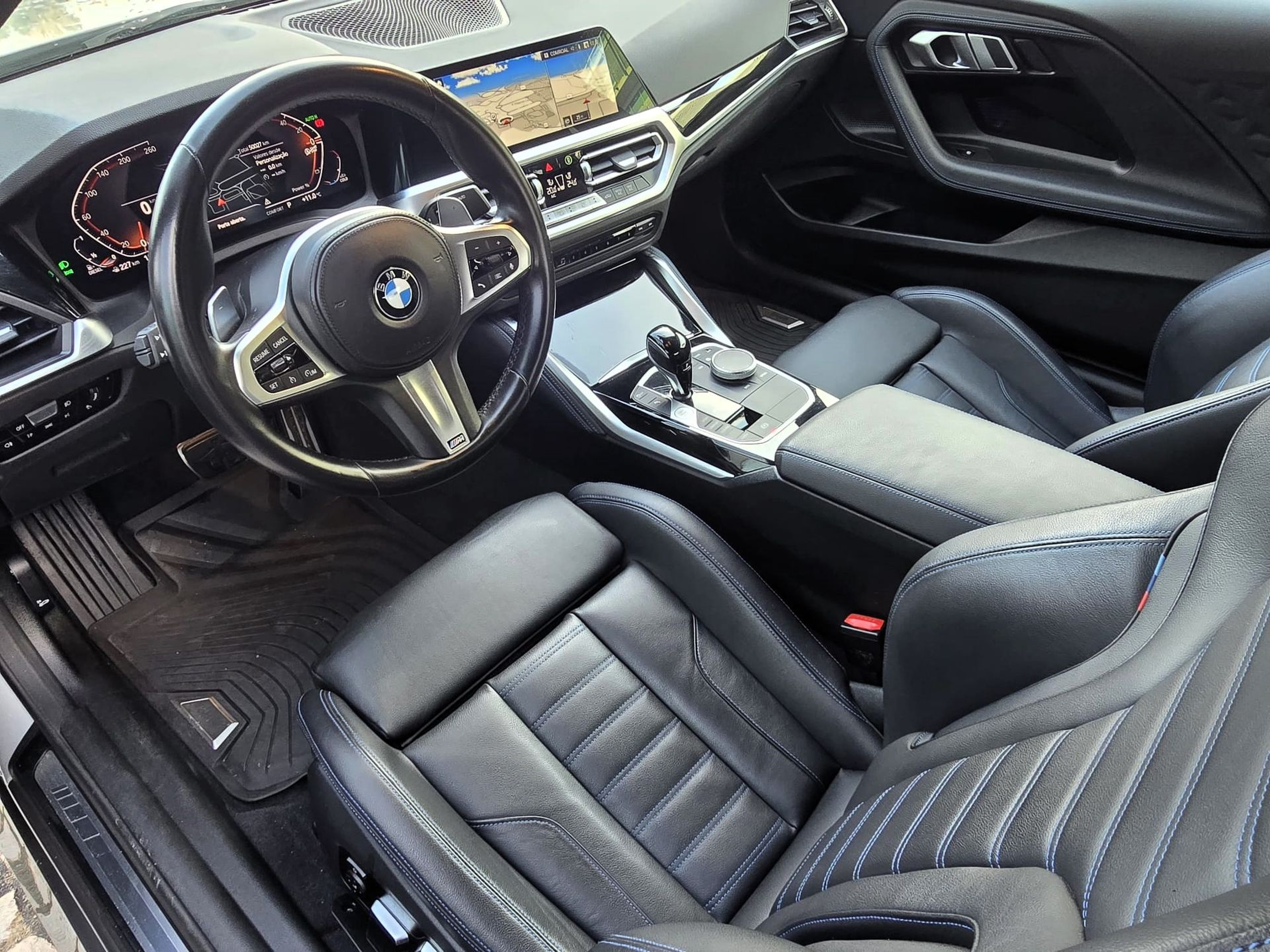 BMW Série 2 220d Coupe color Gris. Año 2022. 140KW(190CV). Diesel. En concesionario Santogal Oeiras de Oeiras