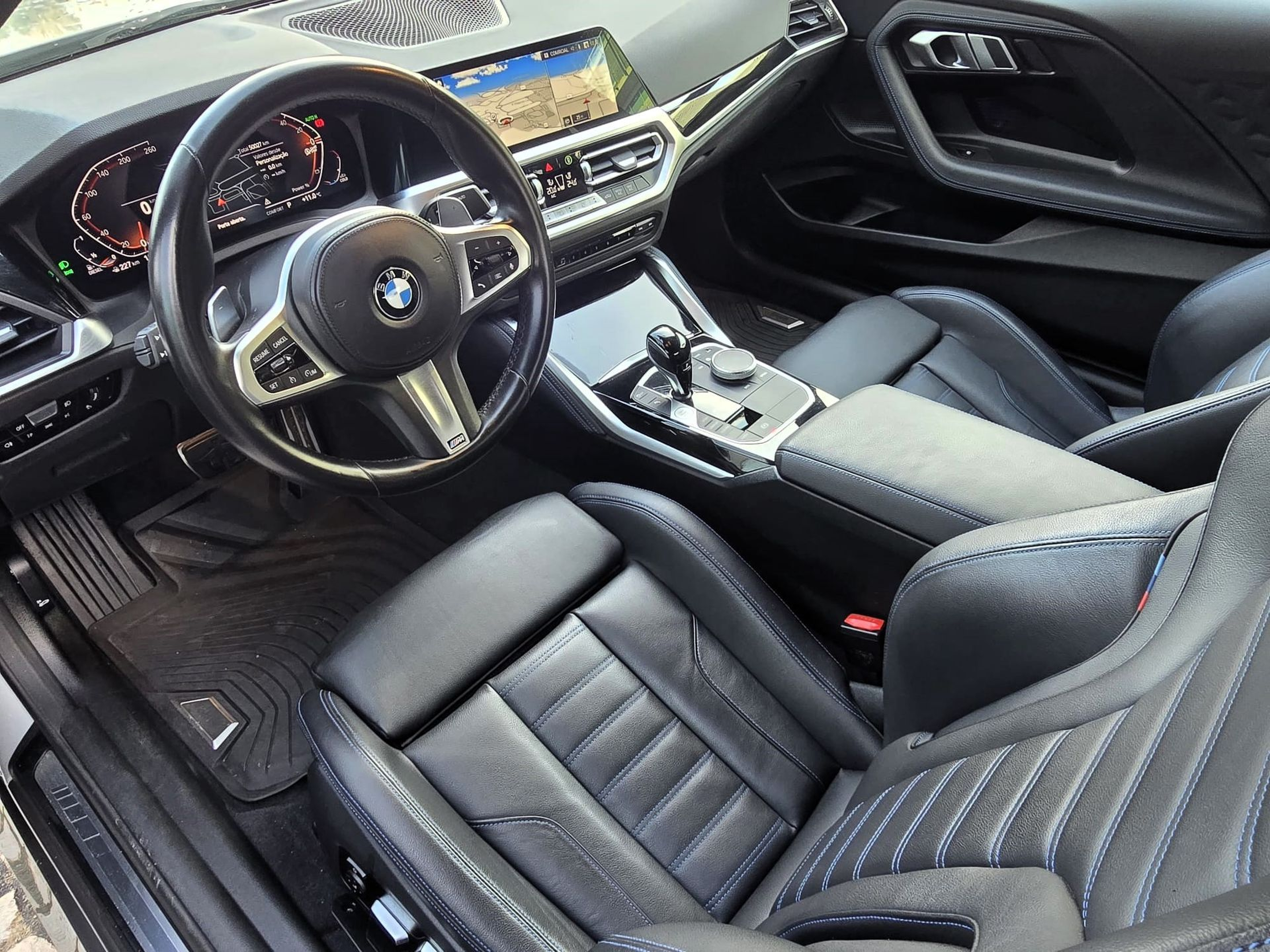 BMW Série 2 220d Coupe color Gris. Año 2022. 140KW(190CV). Diesel. En concesionario Santogal Oeiras de Oeiras