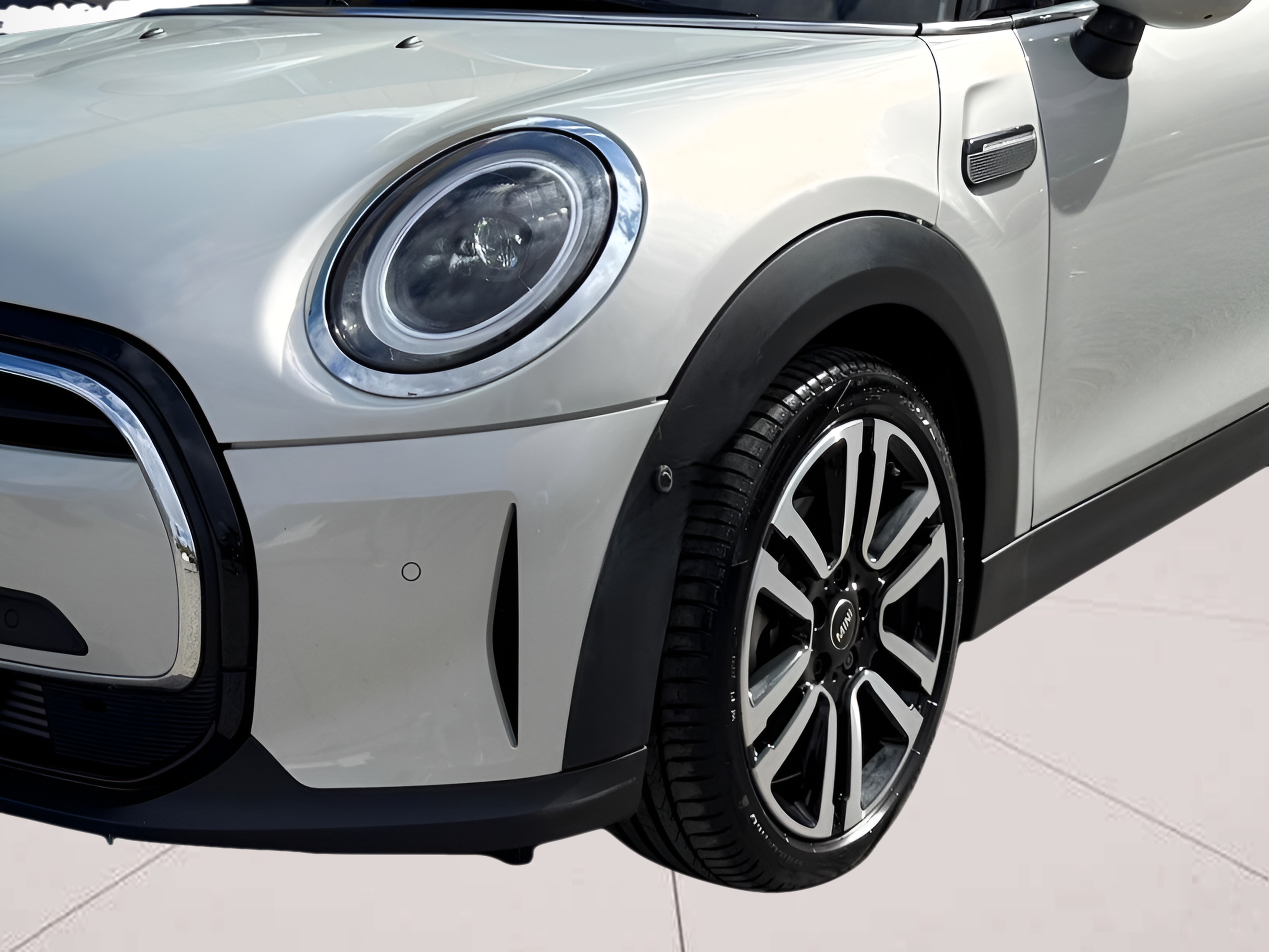fotoG 5 del MINI MINI Cabrio Cooper 100 kW (136 CV) 136cv Gasolina de 2022 em Oeiras
