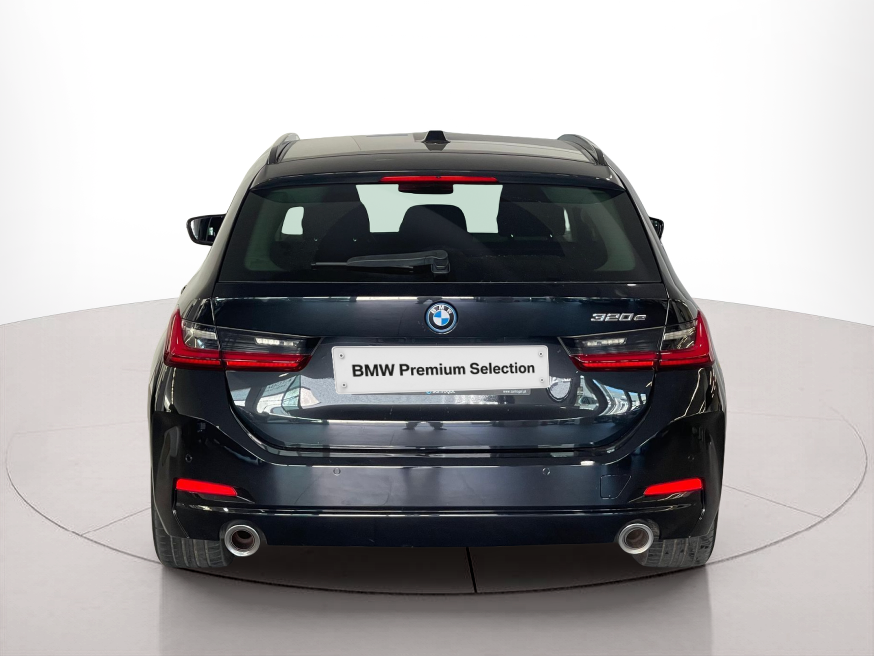 BMW Série 3 320e Touring color Negro. Año 2022. 150KW(204CV). Elétrico / Gasolina Híbrido. En concesionario Santogal Carnaxide de Oeiras