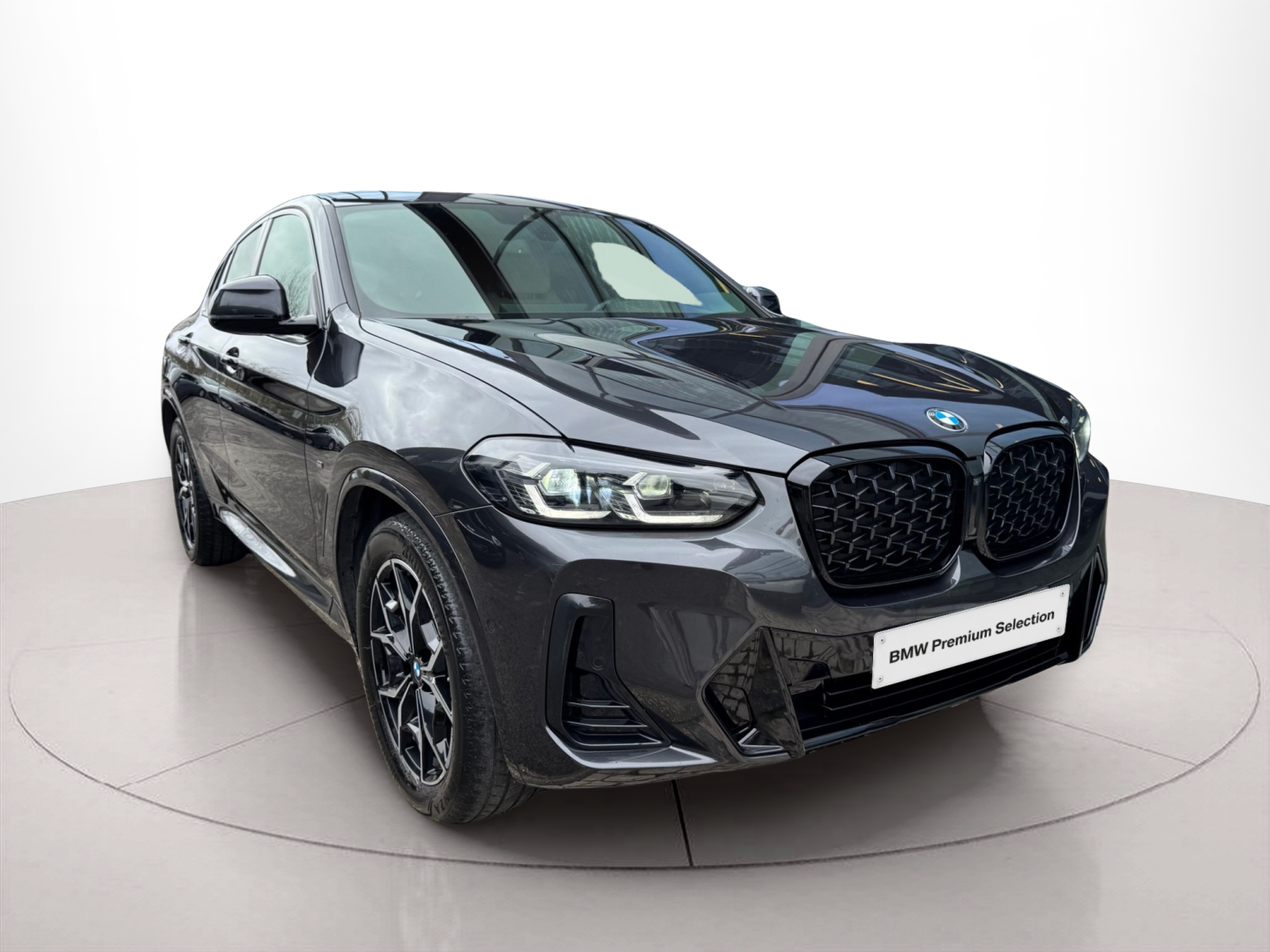 BMW X4 xDrive20d color Gris oscuro. Año 2023. 140KW(190CV). Diesel. En concesionario Santogal Oeiras de Oeiras