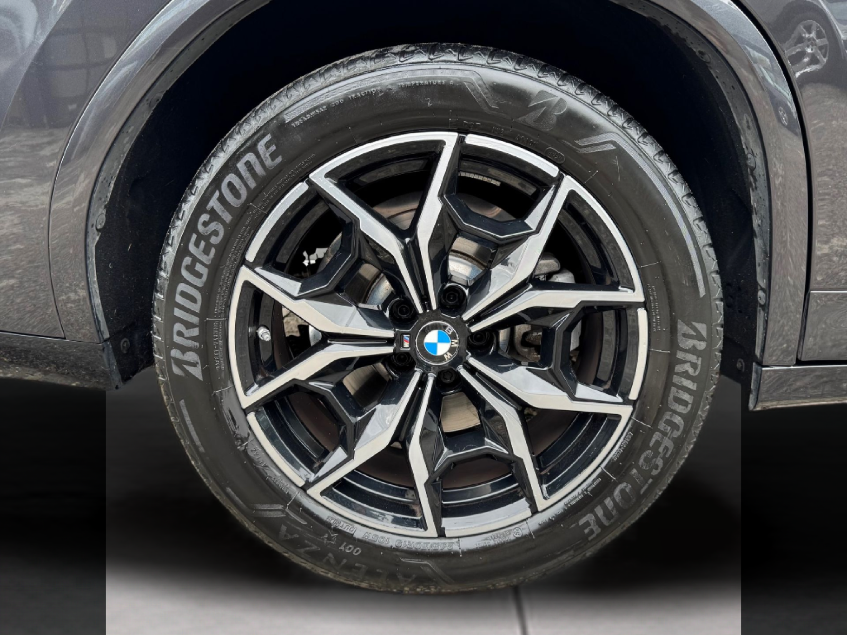 BMW X4 xDrive20d color Gris oscuro. Año 2023. 140KW(190CV). Diesel. En concesionario Santogal Oeiras de Oeiras