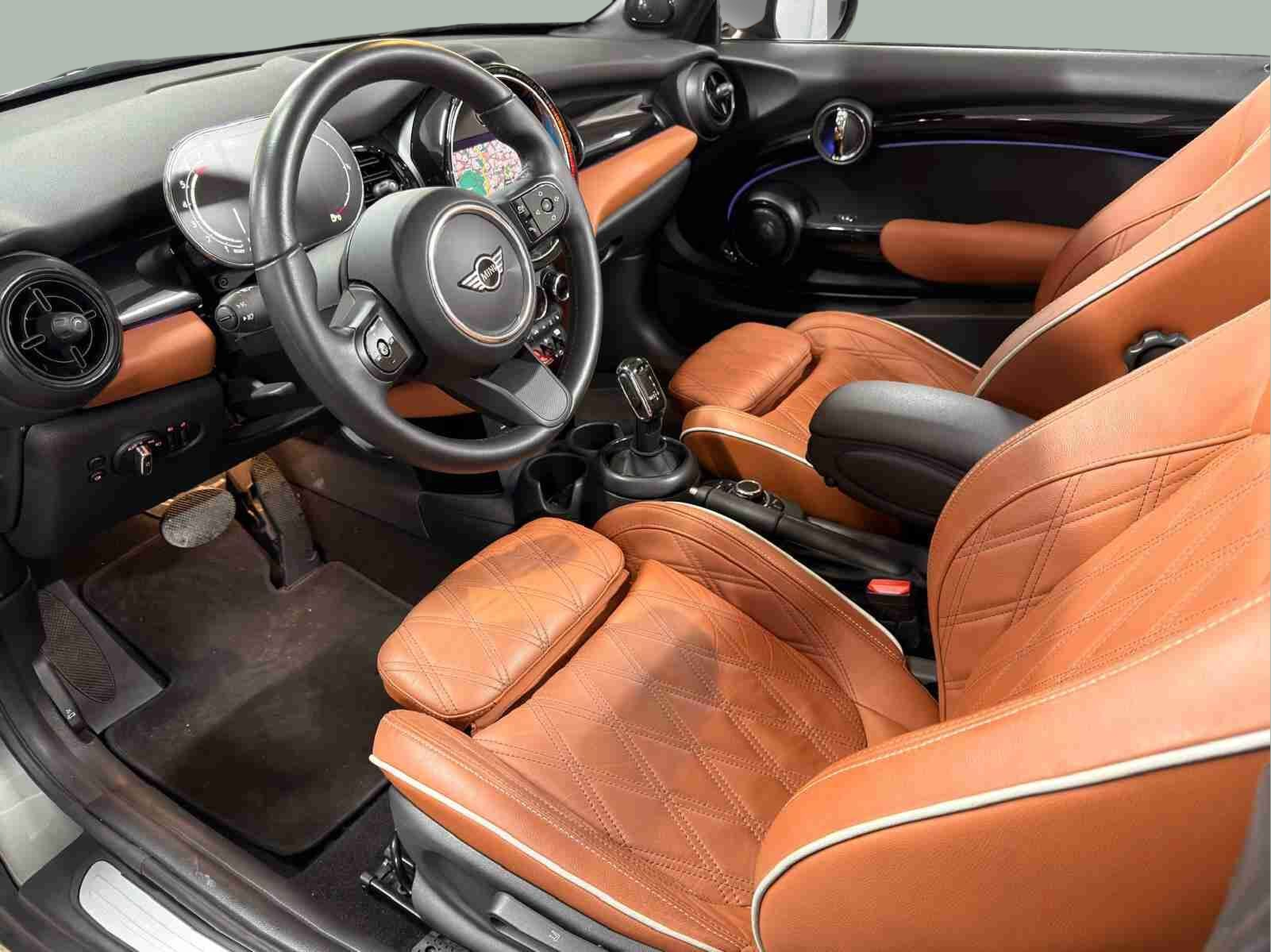 fotoG 5 del MINI MINI Cabrio Cooper 100 kW (136 CV) 136cv Gasolina de 2023 em Oeiras