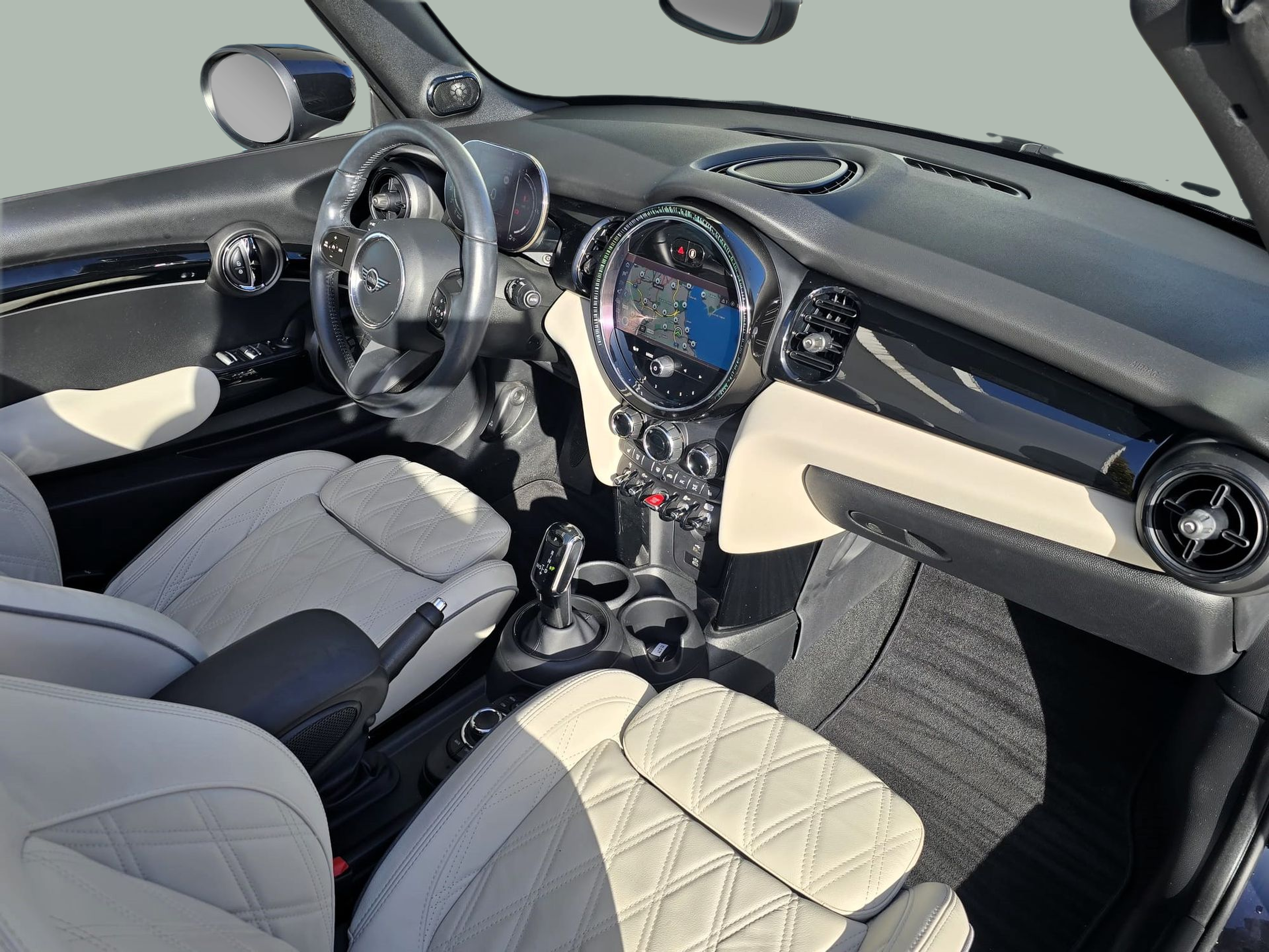 fotoG 6 del MINI MINI Cabrio Cooper 100 kW (136 CV) 136cv Gasolina de 2023 em Oeiras