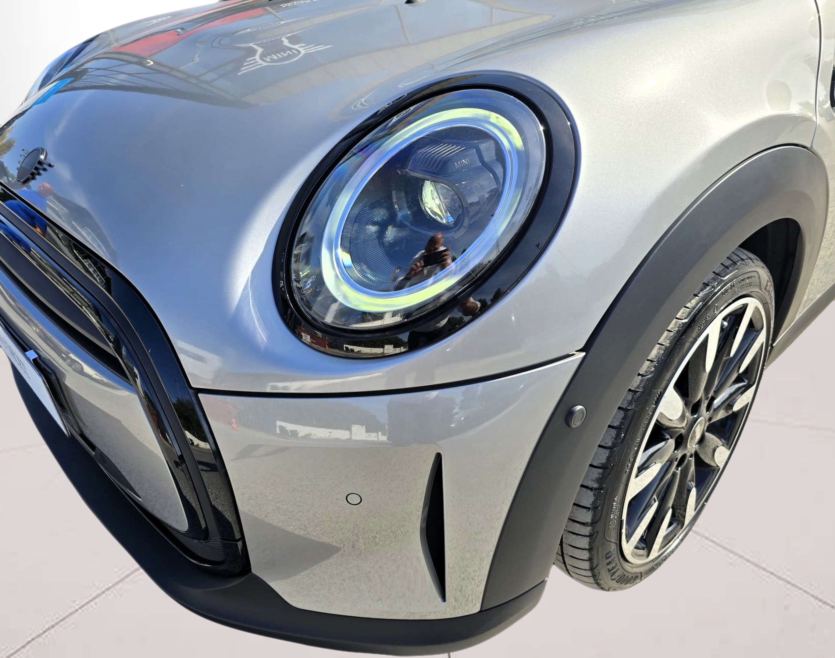 fotoG 5 del MINI MINI Cabrio Cooper 100 kW (136 CV) 136cv Gasolina de 2023 em Oeiras