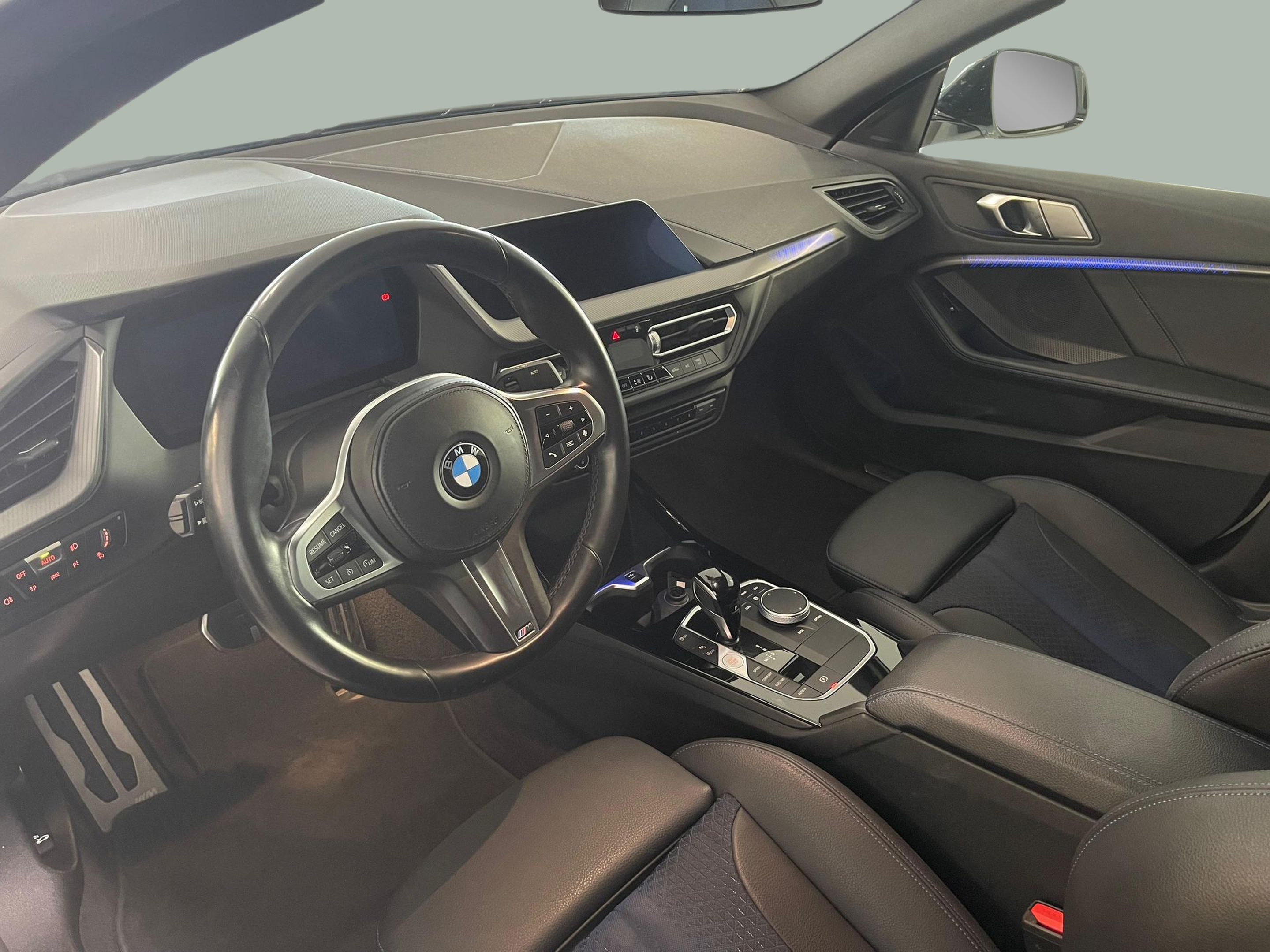 BMW Série 2 216d Gran Coupe color Blanco. Año 2023. 85KW(116CV). Diesel. En concesionario Santogal Carnaxide de Oeiras