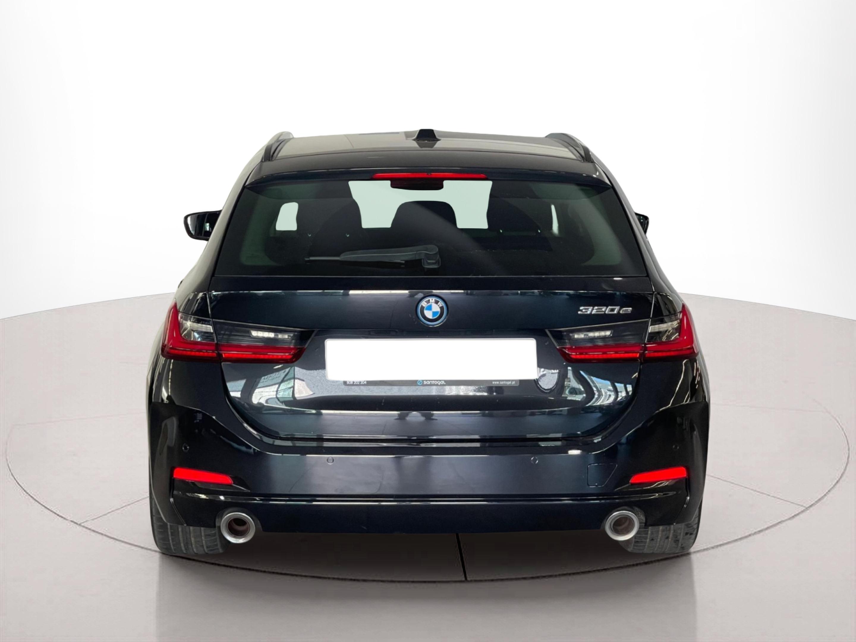 BMW Série 3 320e Touring color Negro. Año 2023. 150KW(204CV). Elétrico / Gasolina Híbrido. En concesionario Santogal Carnaxide de Oeiras