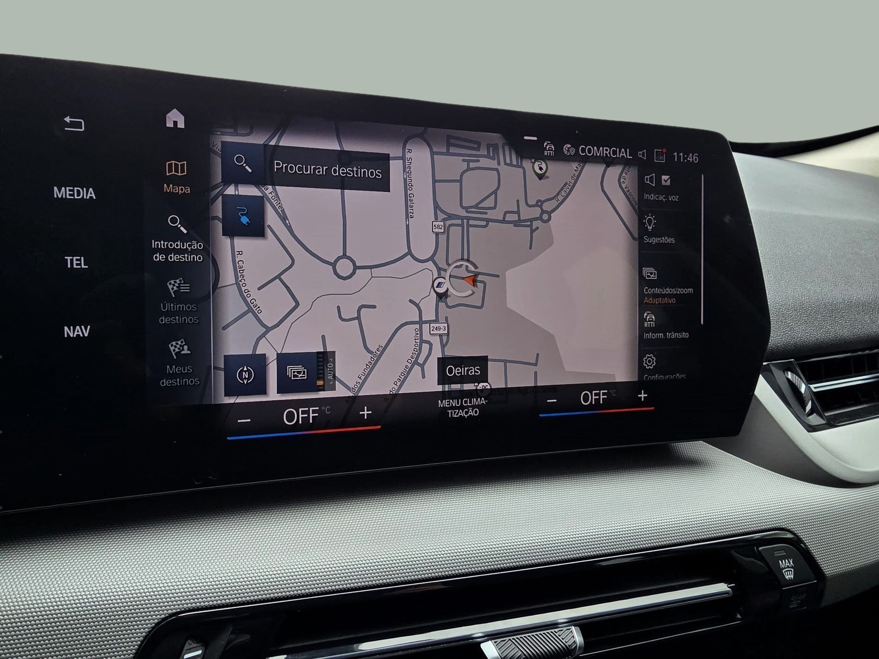 BMW iX1 xDrive30 color Dorado. Año 2023. 230KW(313CV). Elétrico. En concesionario Santogal Oeiras de Oeiras