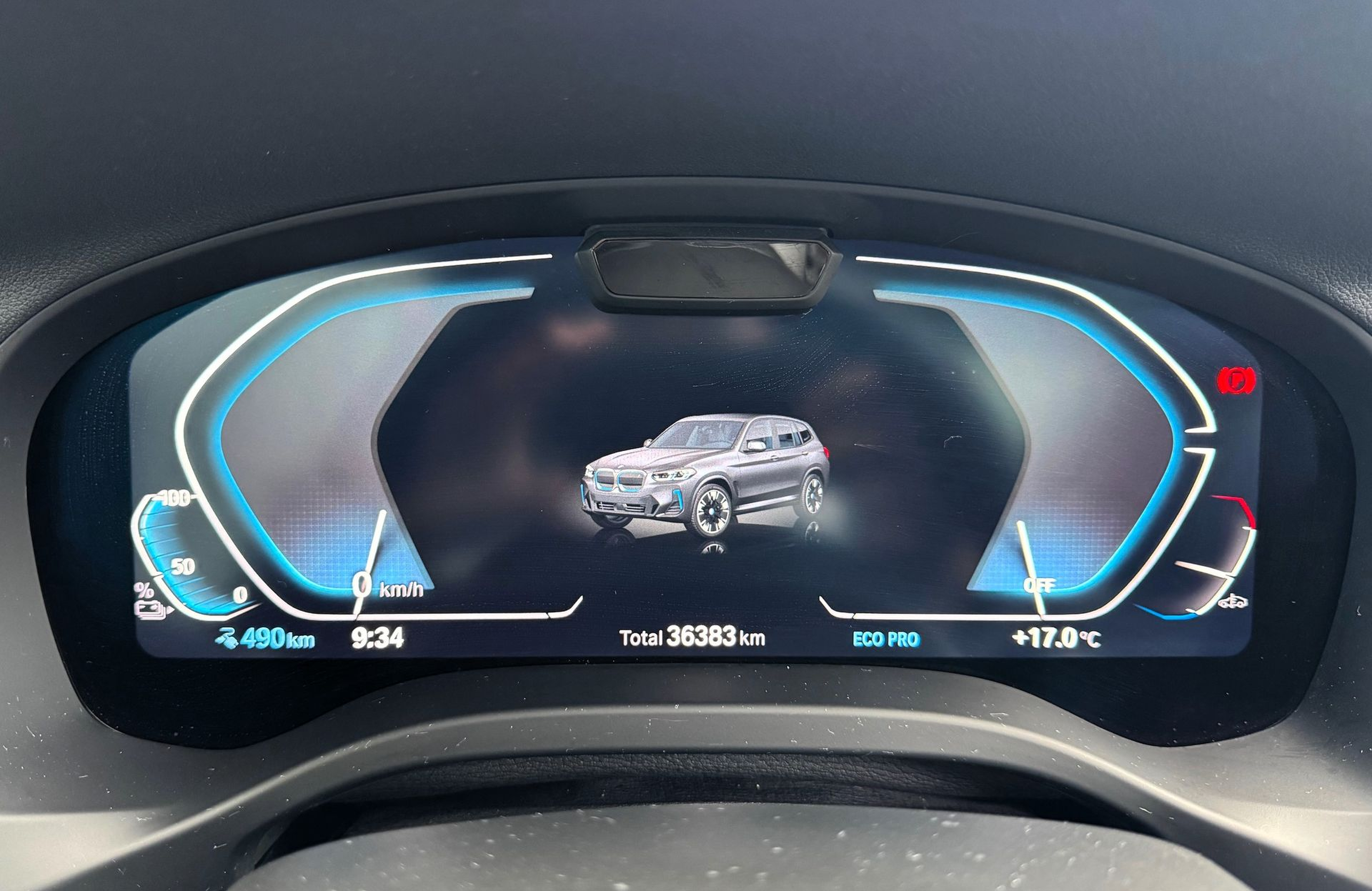 BMW iX3 iX3 80 kWh color Gris. Año 2023. 210KW(286CV). Elétrico. En concesionario Santogal Oeiras de Oeiras