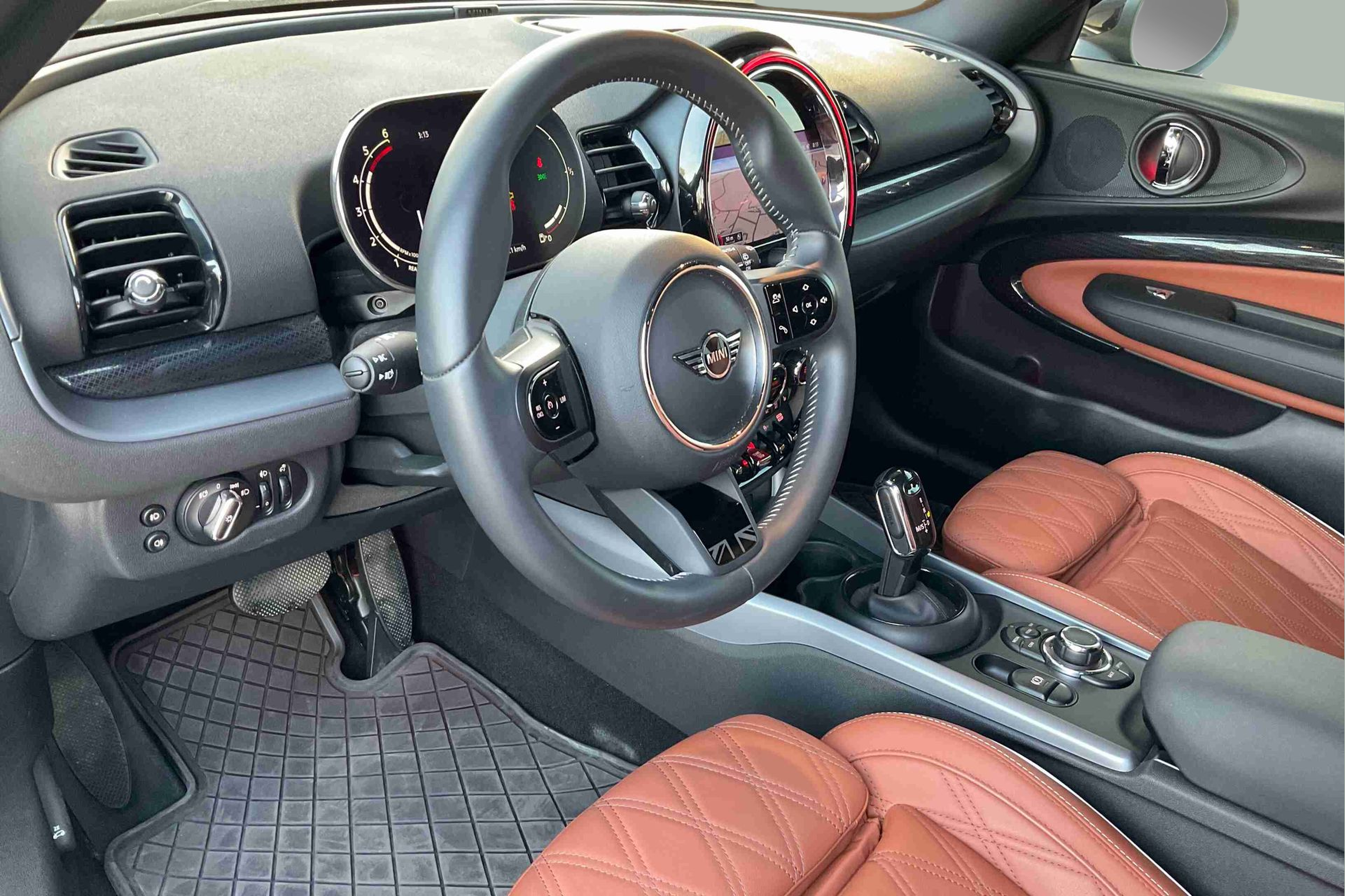 fotoG 10 del MINI MINI Clubman Cooper D 110 kW (150 CV) 150cv Diesel de 2023 em Oeiras