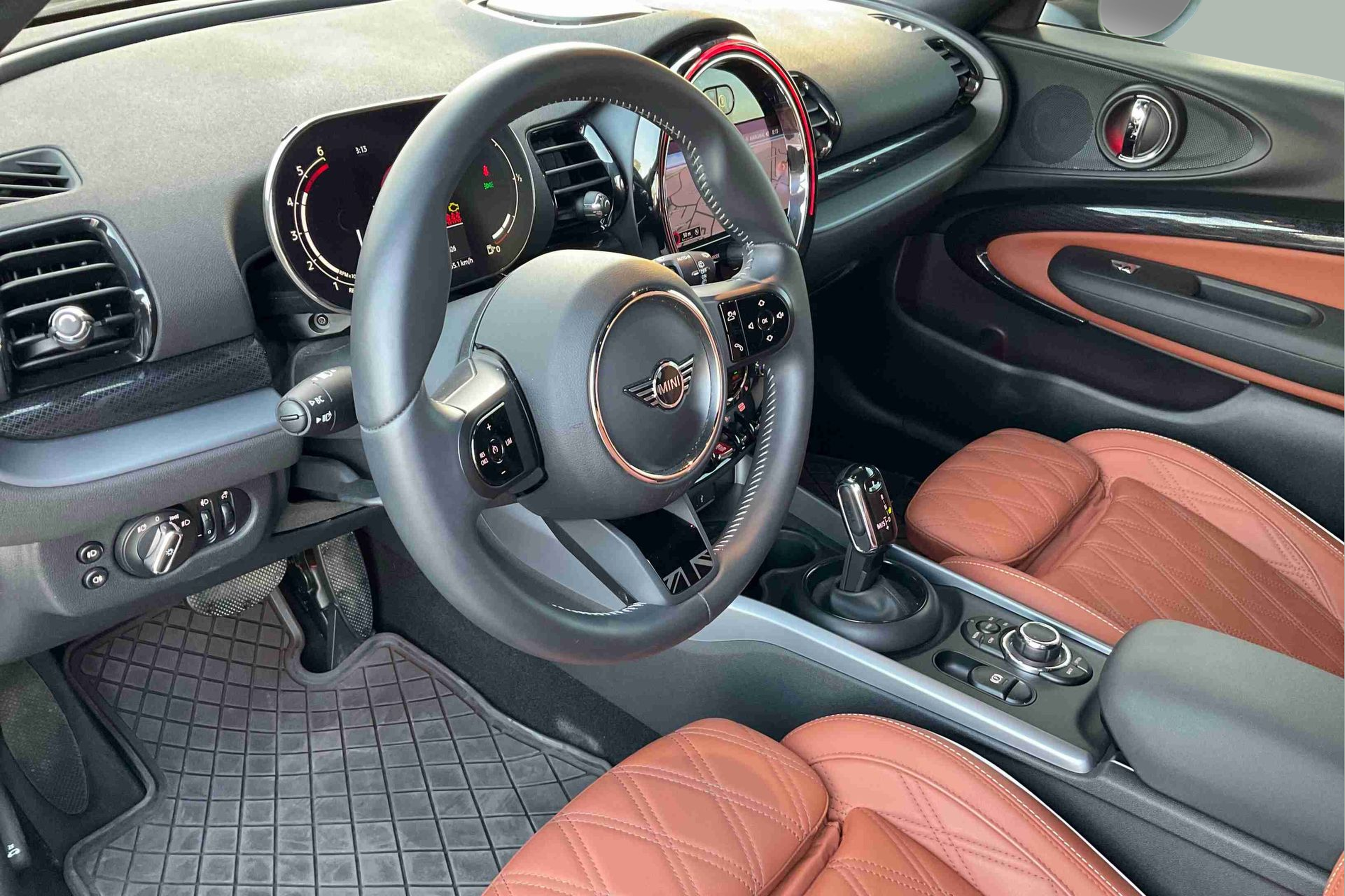 fotoG 11 del MINI MINI Clubman Cooper D 110 kW (150 CV) 150cv Diesel de 2023 em Oeiras