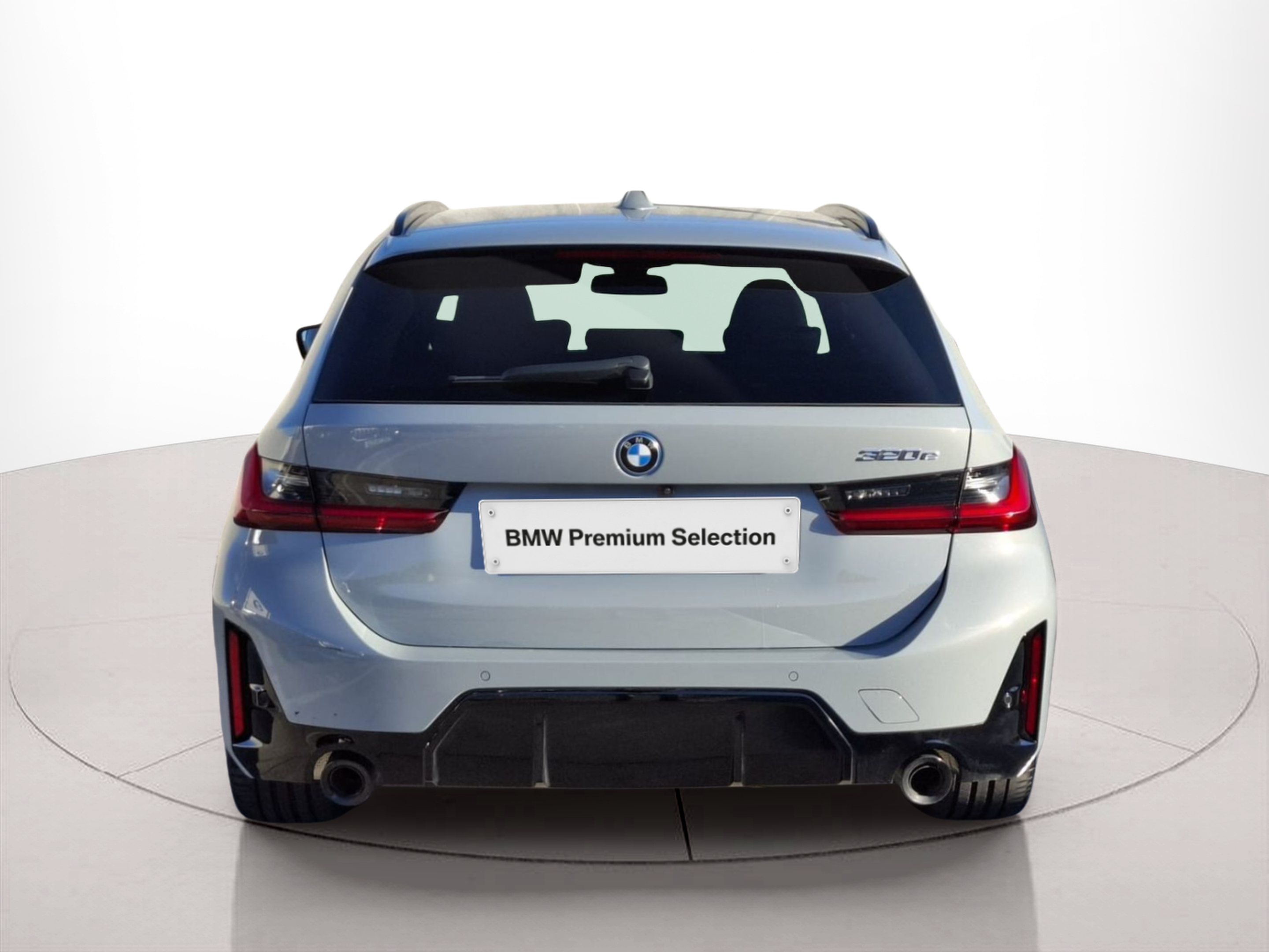 BMW Série 3 320e Touring color Gris. Año 2024. 150KW(204CV). Elétrico / Gasolina Híbrido. En concesionario Santogal Carnaxide de Oeiras