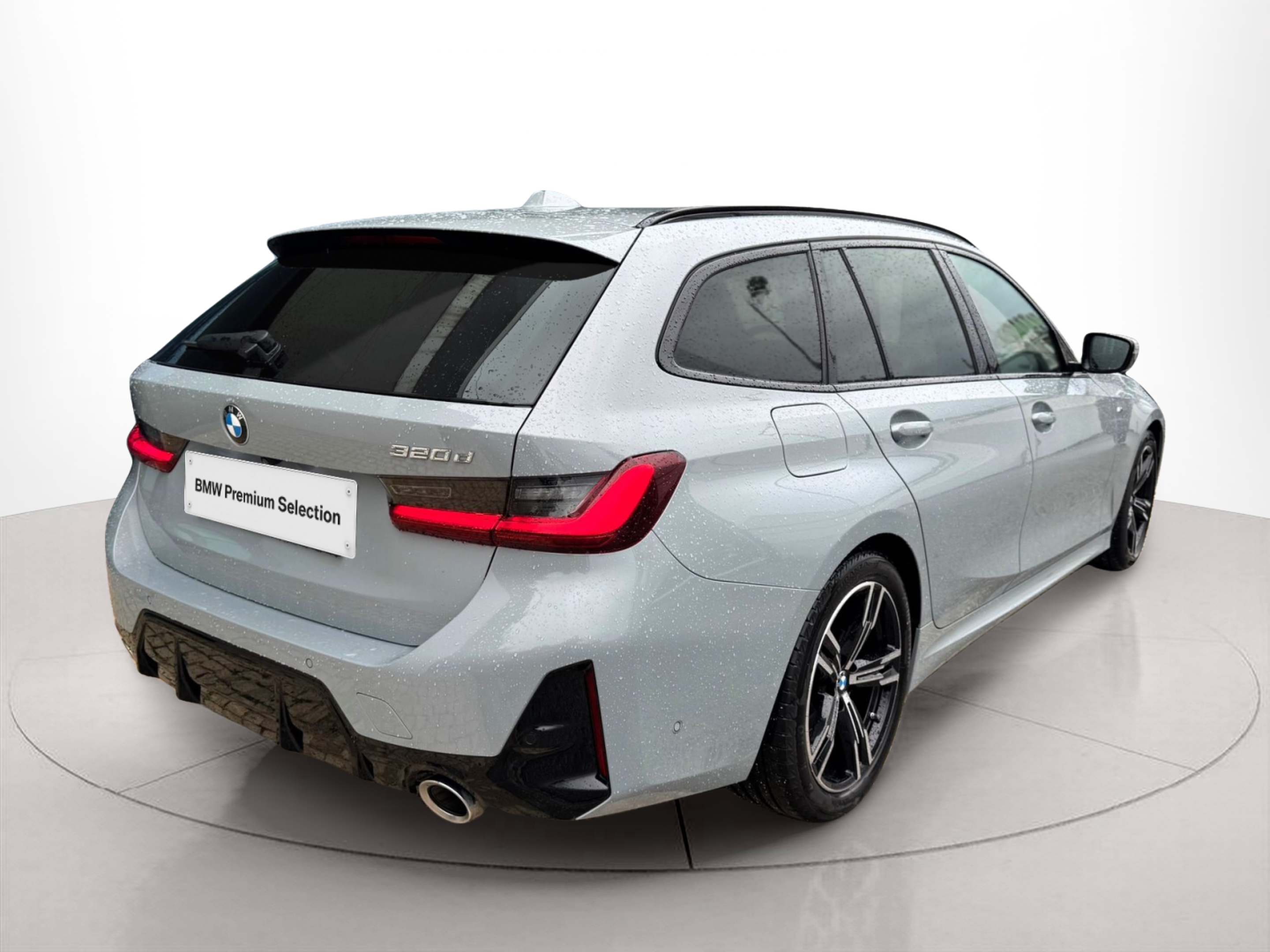 BMW Série 3 320d Touring color Gris. Año 2024. 140KW(190CV). Diesel. En concesionario Santogal Oeiras de Oeiras