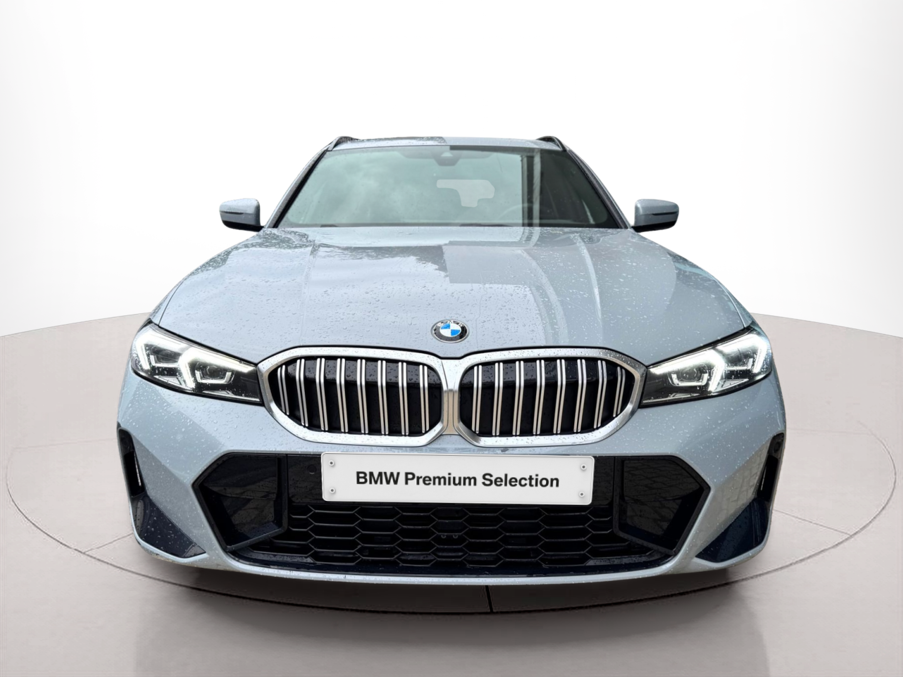 Fotos de BMW Série 3 320d Touring color Gris. Año 2024. 140KW(190CV). Diesel. En concesionario Santogal Oeiras de Oeiras