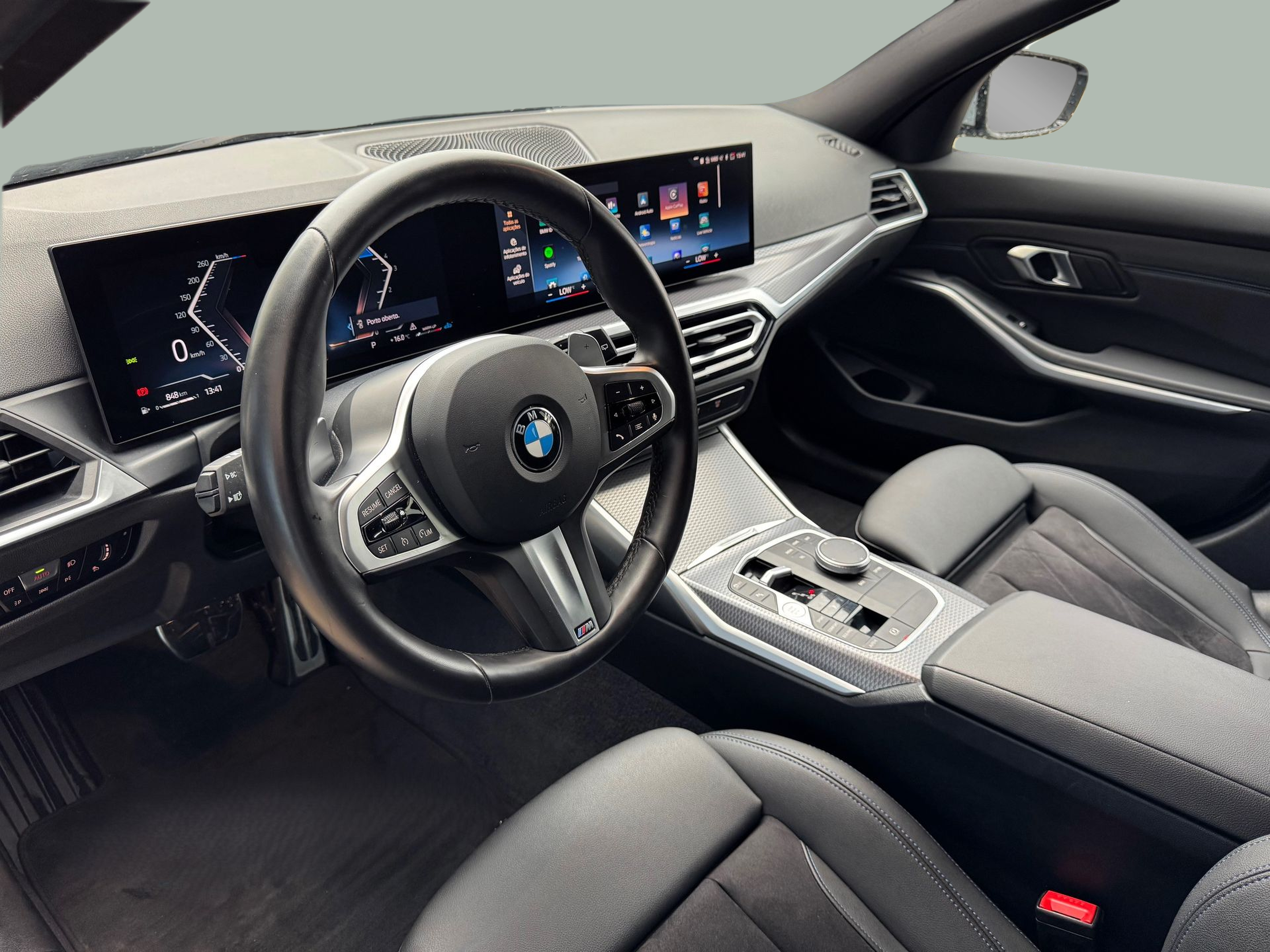 BMW Série 3 320d Touring color Gris. Año 2024. 140KW(190CV). Diesel. En concesionario Santogal Oeiras de Oeiras