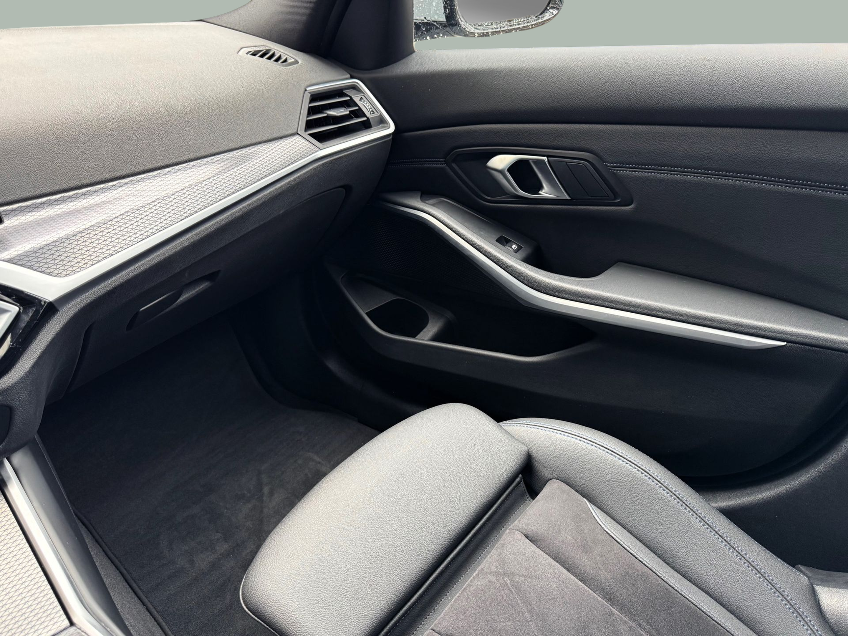 BMW Série 3 320d Touring color Gris. Año 2024. 140KW(190CV). Diesel. En concesionario Santogal Oeiras de Oeiras