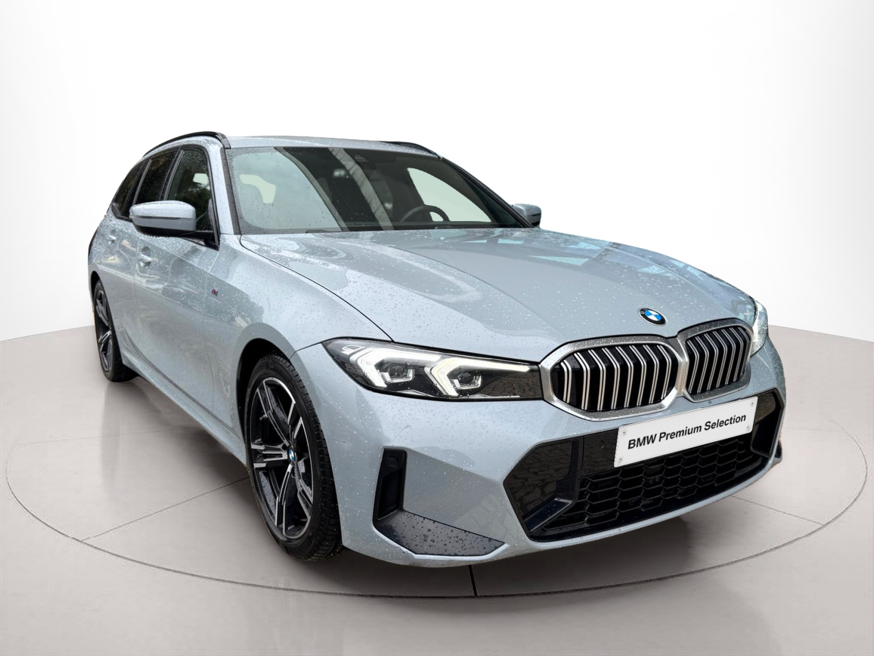 BMW Série 3 320d Touring color Gris. Año 2024. 140KW(190CV). Diesel. En concesionario Santogal Oeiras de Oeiras