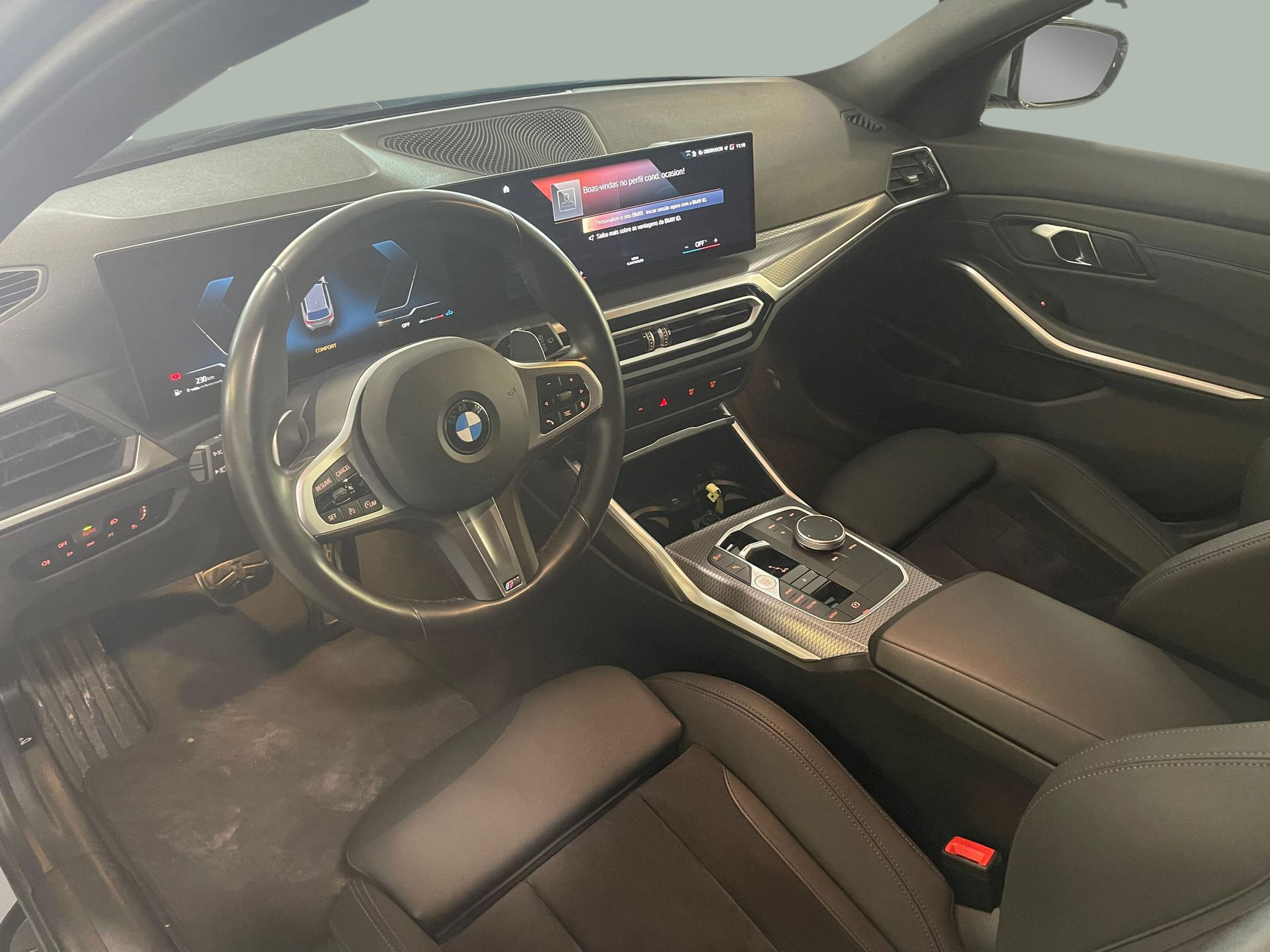 BMW Série 3 320d Touring color Gris. Año 2024. 140KW(190CV). Diesel. En concesionario Santogal Carnaxide de Oeiras