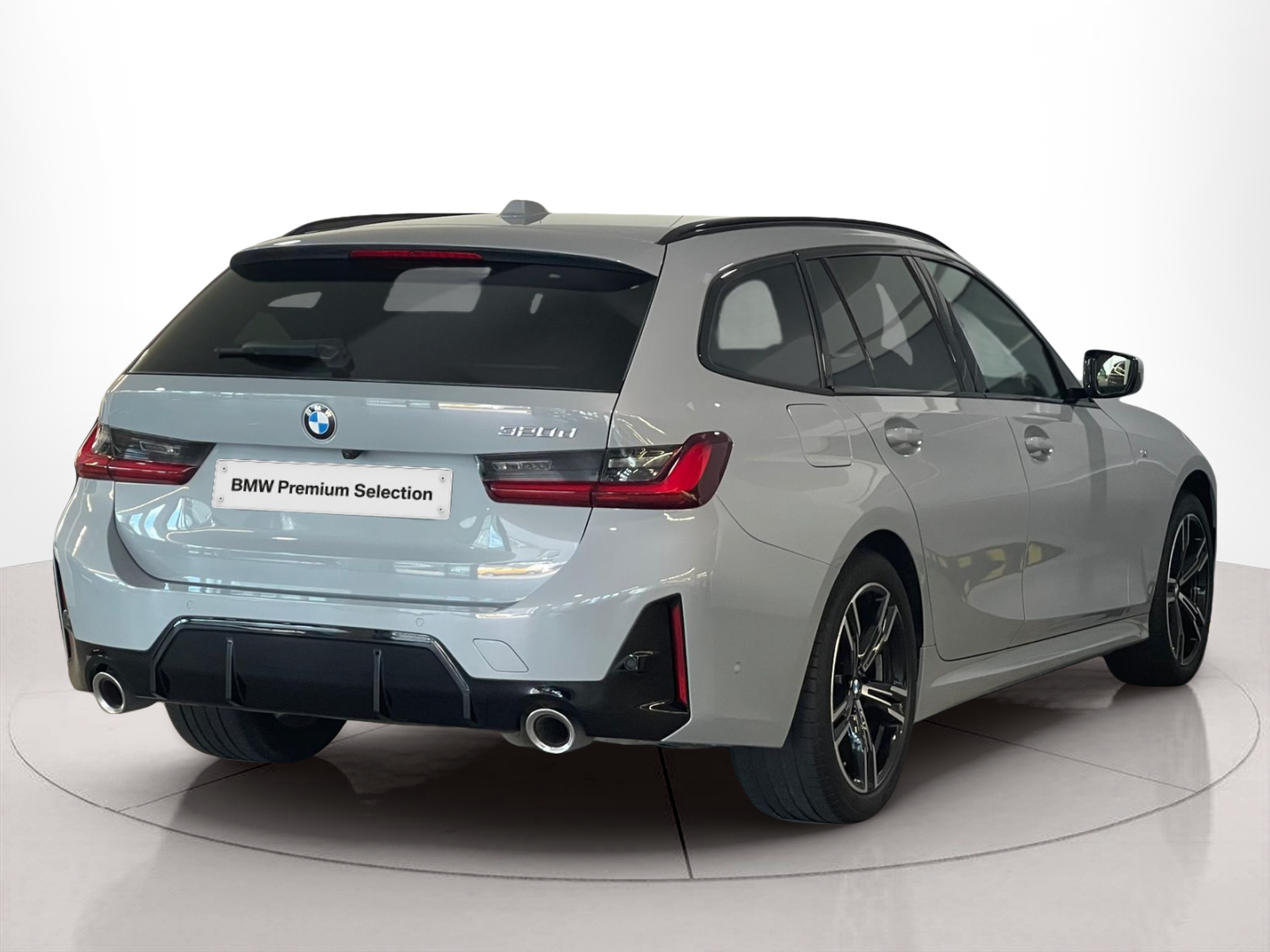 BMW Série 3 320d Touring color Gris. Año 2024. 140KW(190CV). Diesel. En concesionario Santogal Carnaxide de Oeiras