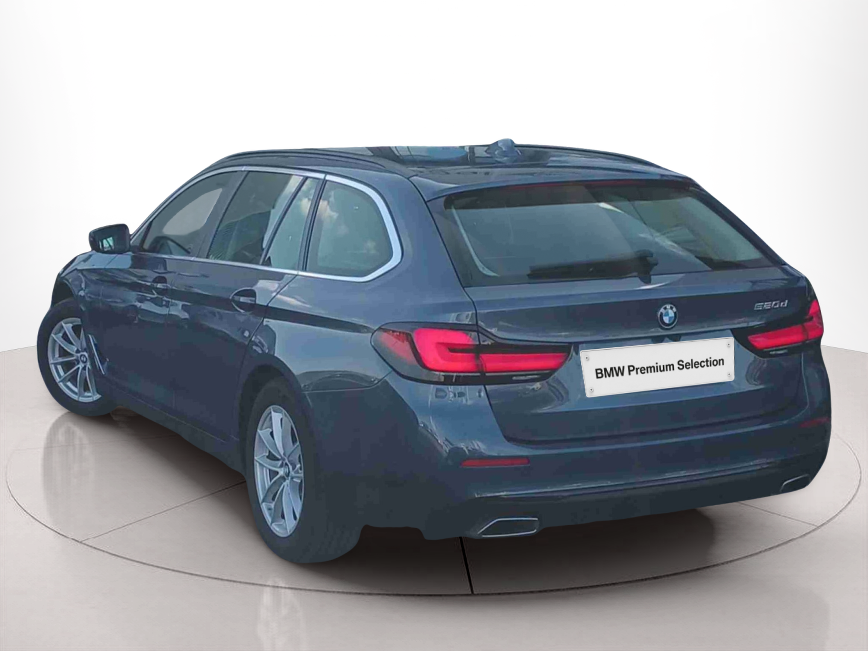 BMW Série 5 520d Touring color Azul. Año 2024. 140KW(190CV). Diesel. En concesionario Santogal Seixal de Seixal
