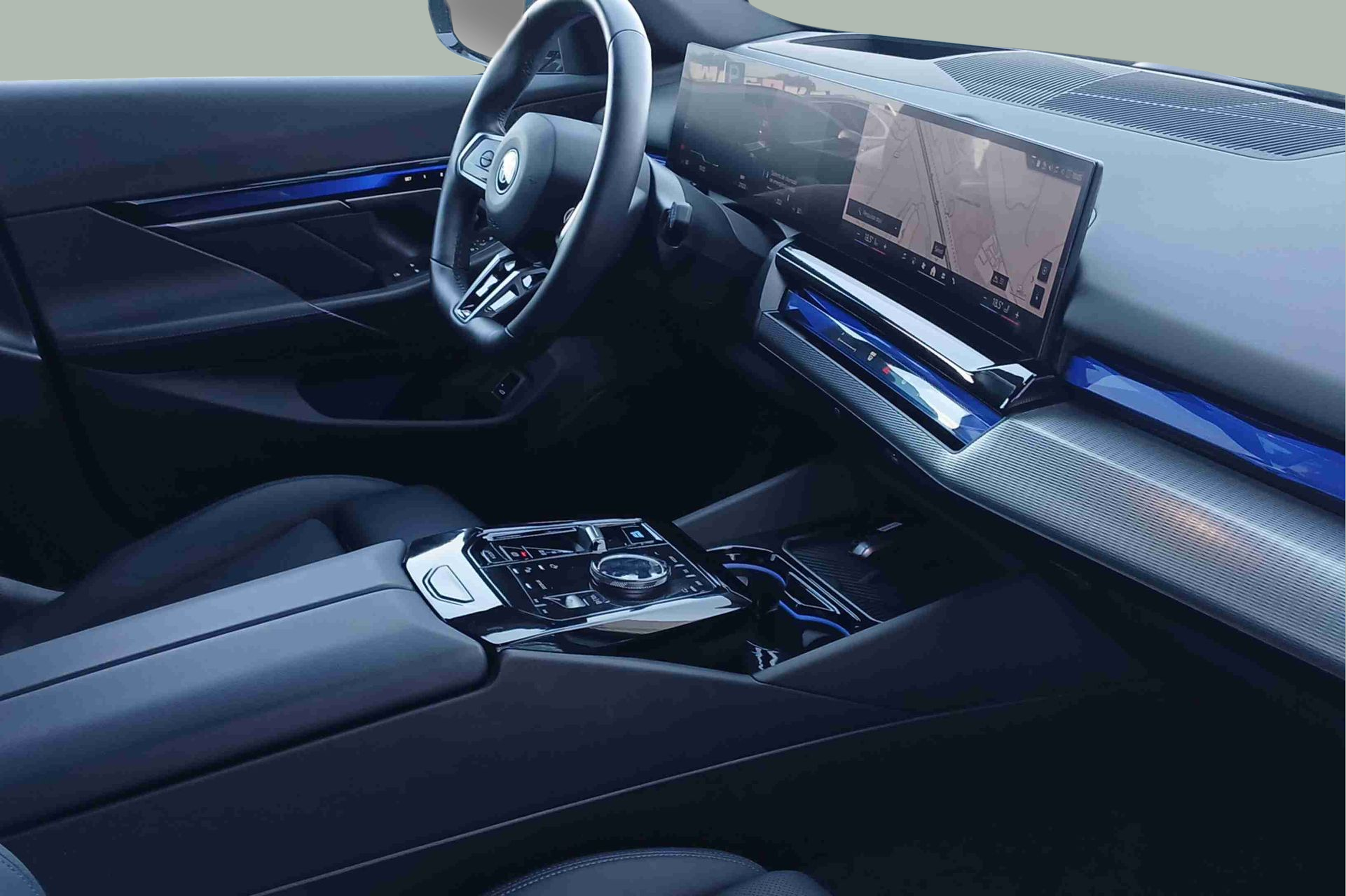 BMW i5 eDrive40 color Verde. Año 2024. 250KW(340CV). Elétrico. En concesionario Santogal Seixal de Seixal
