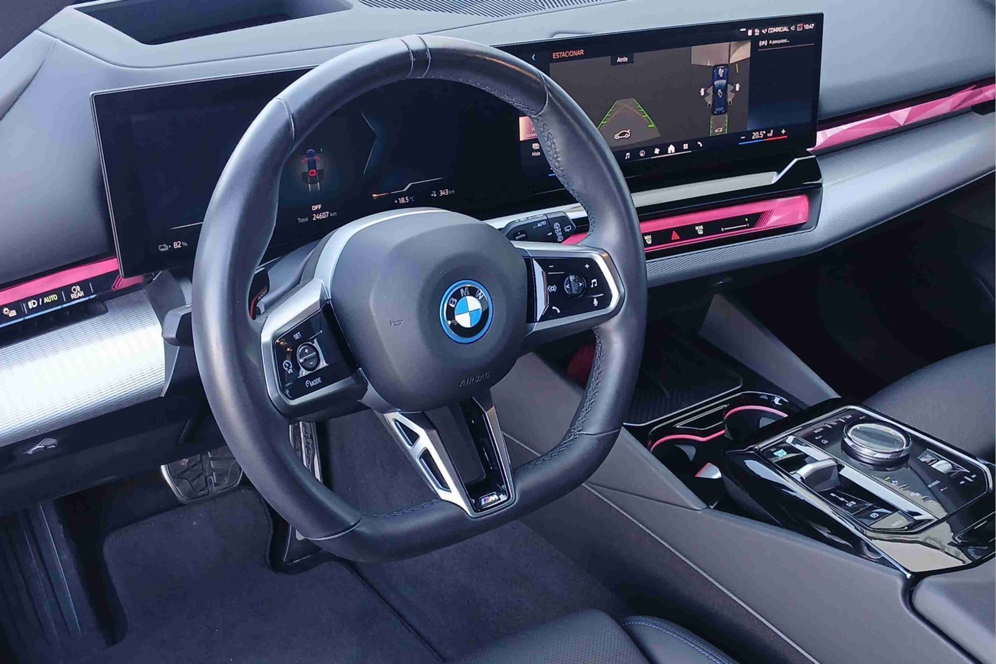 BMW i5 eDrive40 color Azul. Año 2024. 250KW(340CV). Elétrico. En concesionario Santogal Seixal de Seixal
