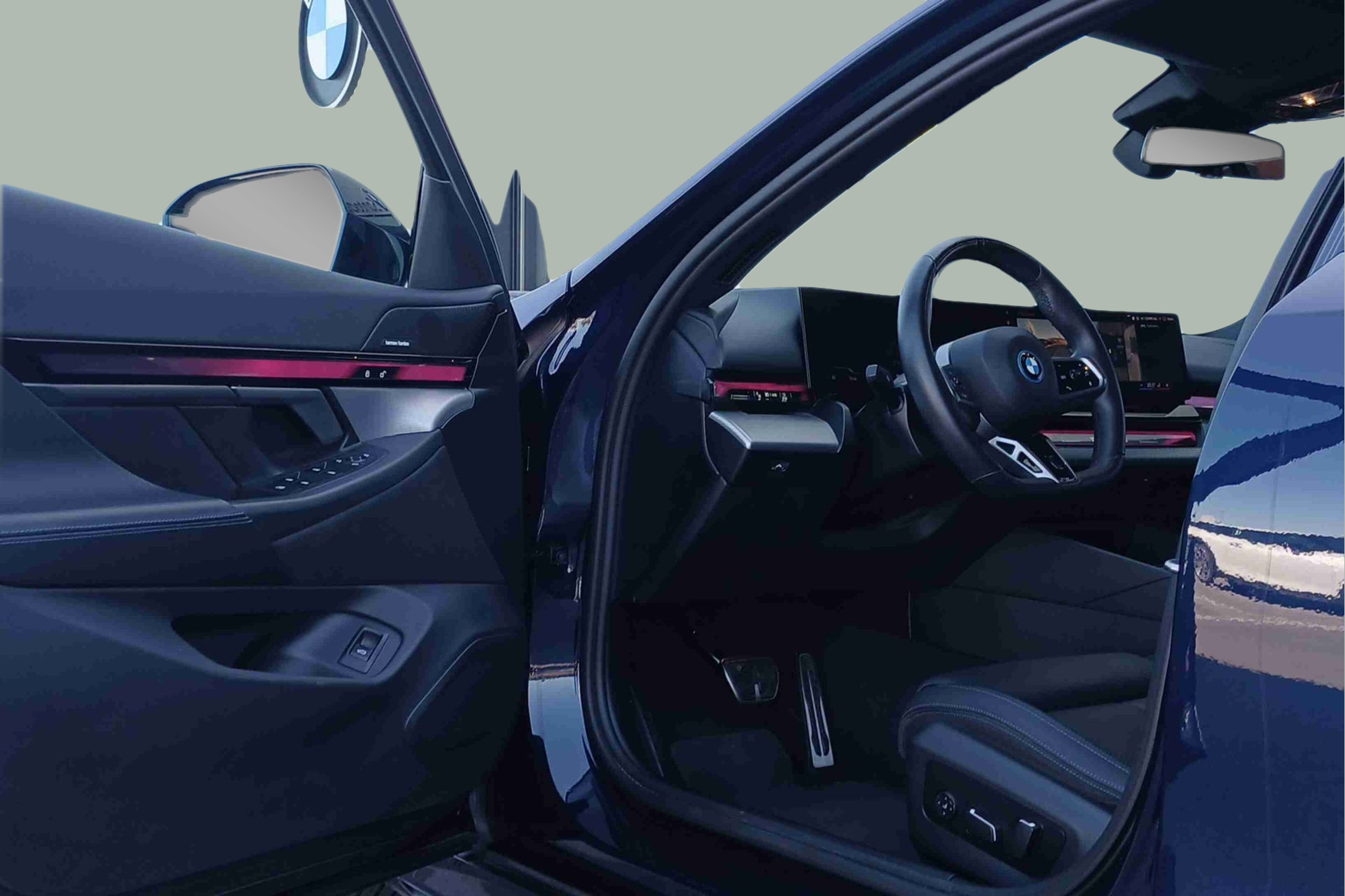 BMW i5 eDrive40 color Azul. Año 2024. 250KW(340CV). Elétrico. En concesionario Santogal Seixal de Seixal