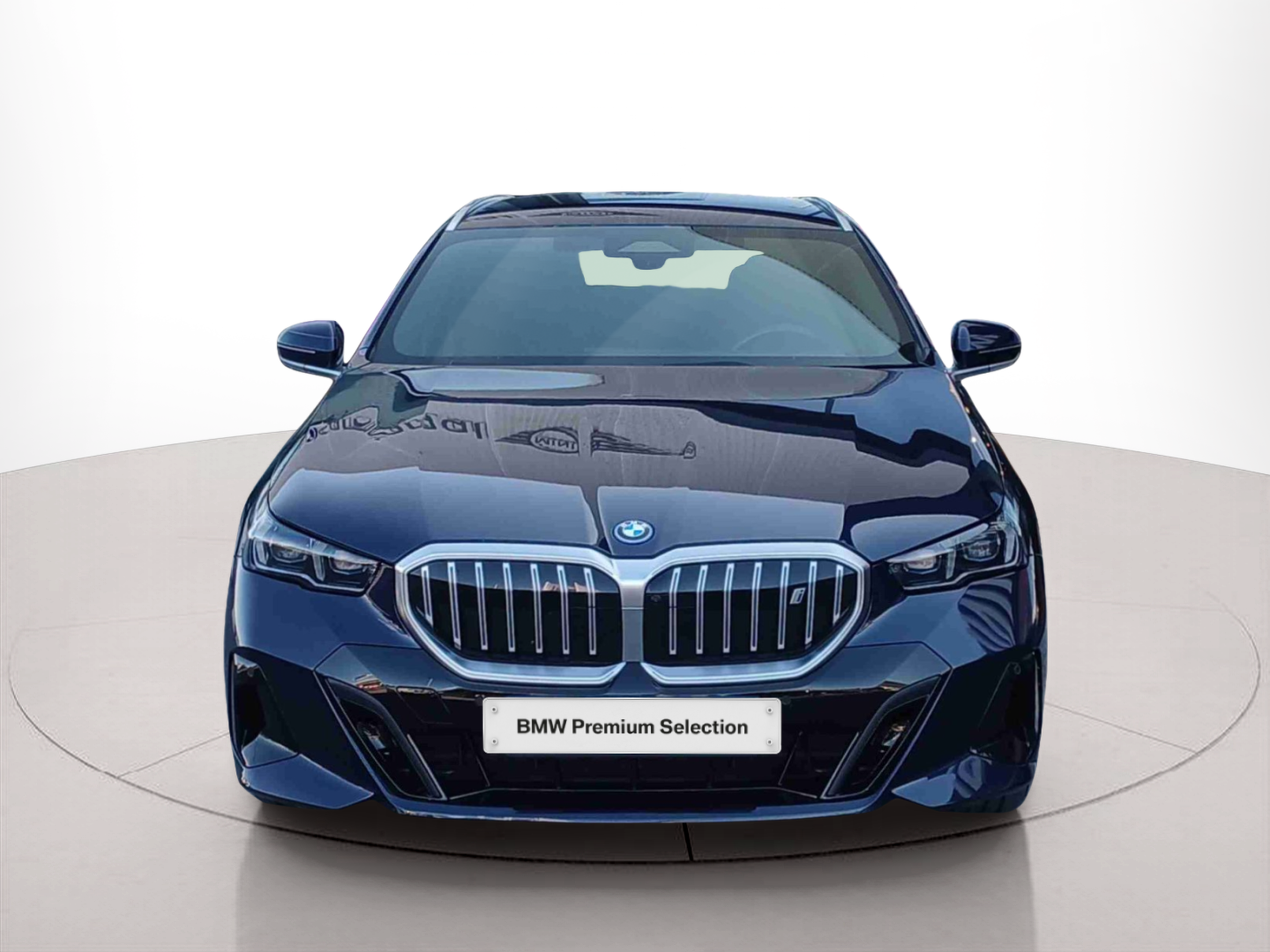 Fotos de BMW i5 eDrive40 color Azul. Año 2024. 250KW(340CV). Elétrico. En concesionario Santogal Seixal de Seixal