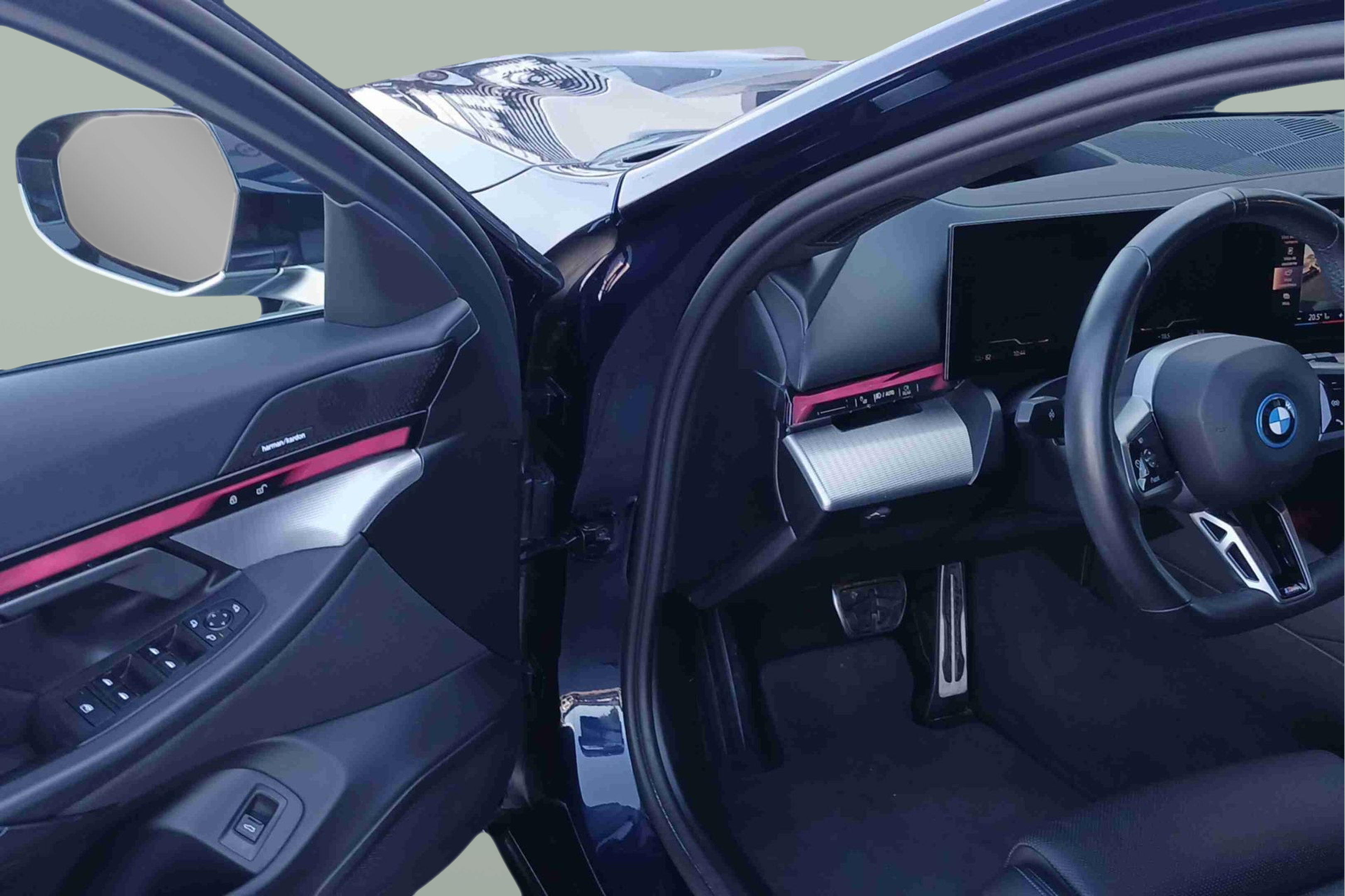 BMW i5 eDrive40 color Azul. Año 2024. 250KW(340CV). Elétrico. En concesionario Santogal Seixal de Seixal