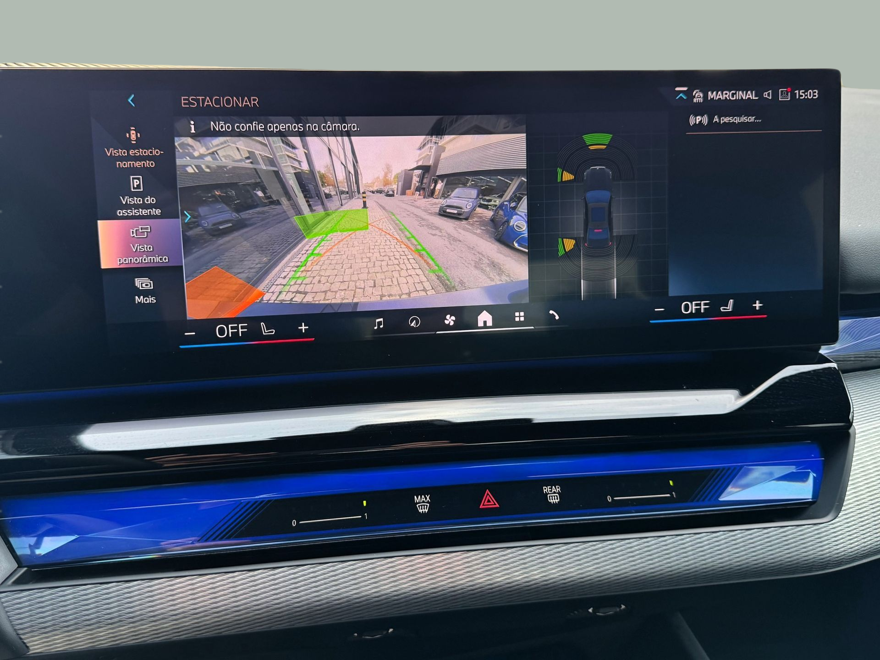 BMW i5 eDrive40 color Gris. Año 2024. 250KW(340CV). Elétrico. En concesionario Santogal Oeiras de Oeiras