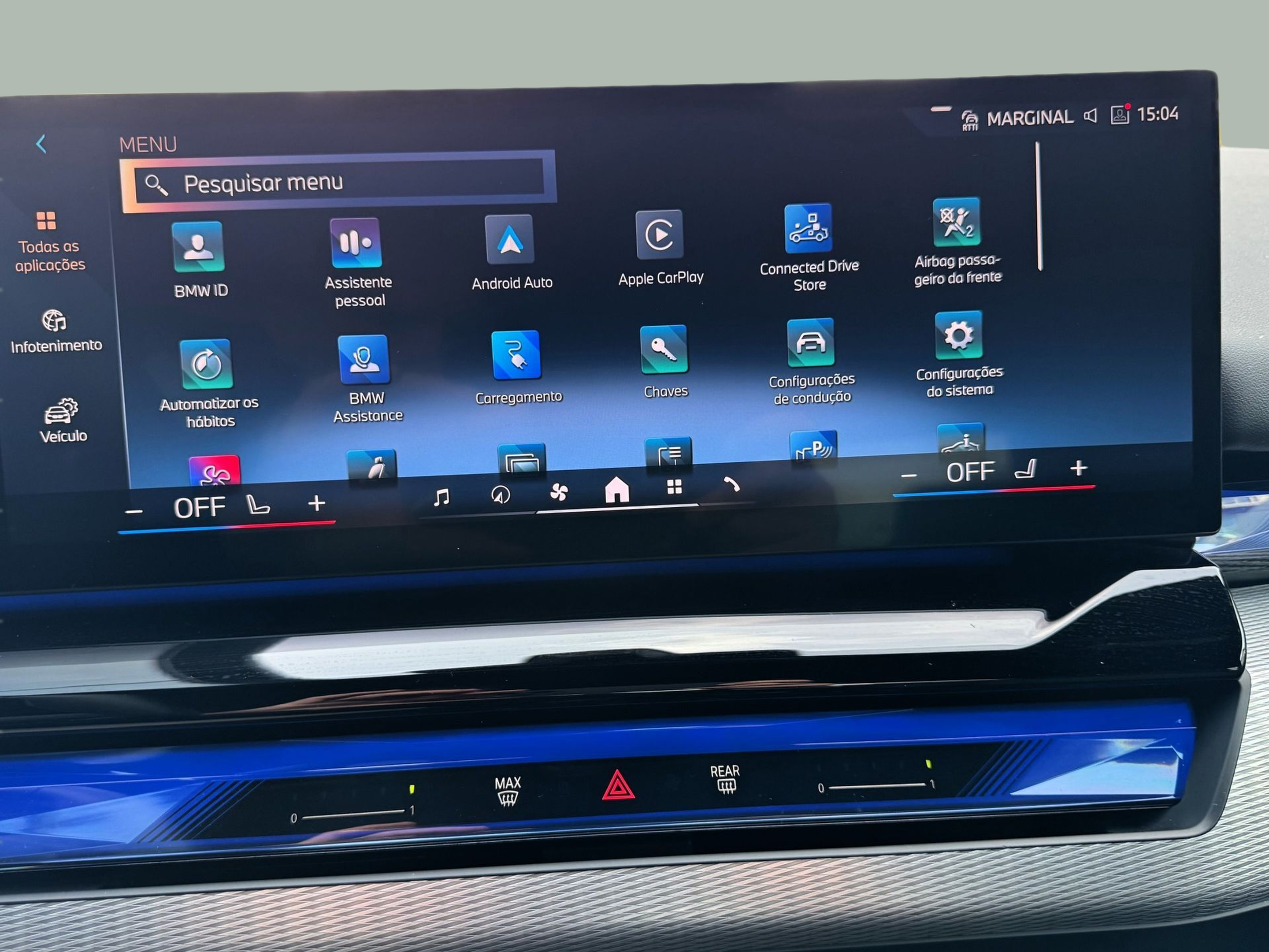 BMW i5 eDrive40 color Gris. Año 2024. 250KW(340CV). Elétrico. En concesionario Santogal Oeiras de Oeiras