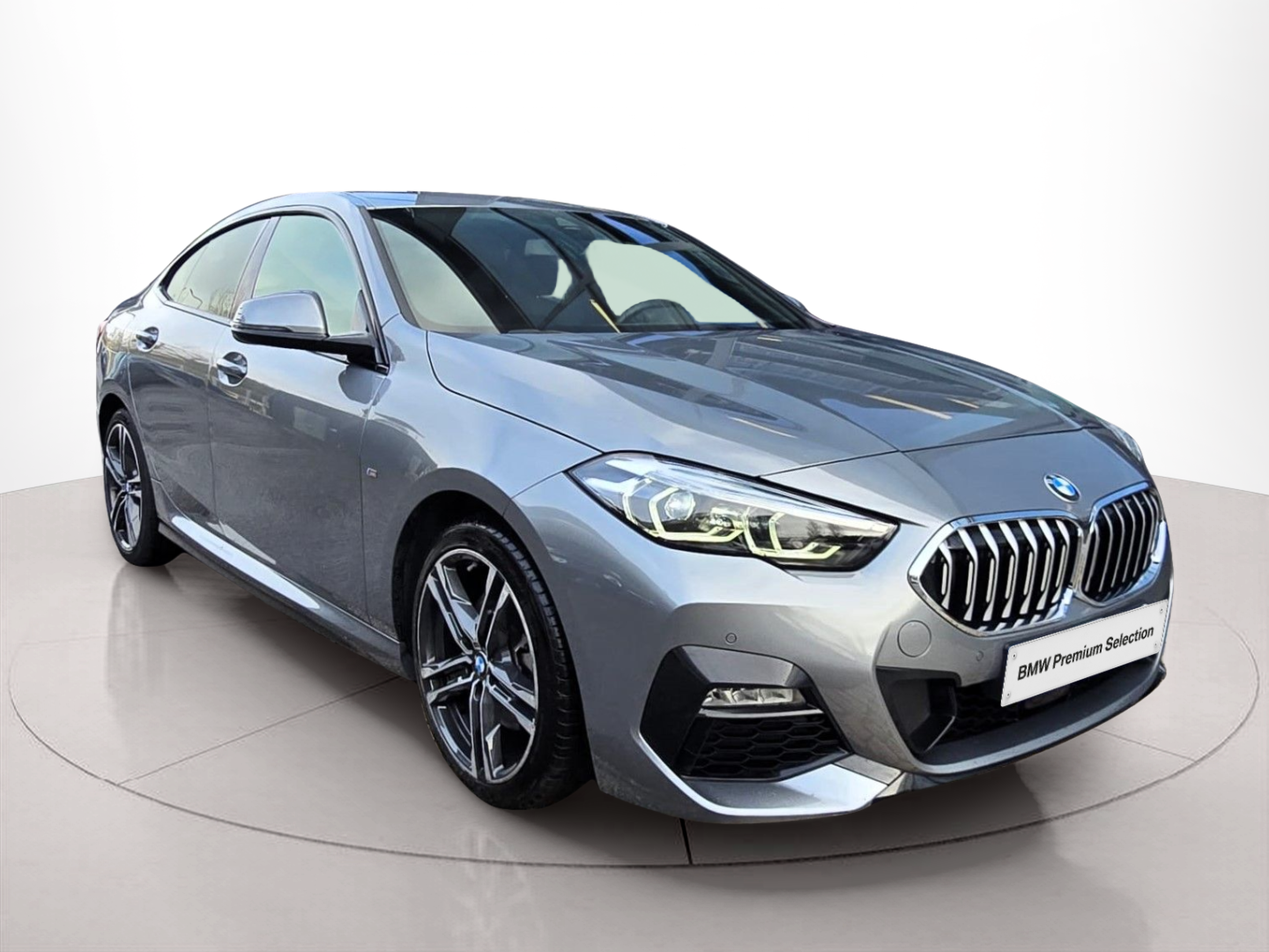 BMW Série 2 216d Gran Coupe color Gris. Año 2024. 85KW(116CV). Diesel. En concesionario Santogal Oeiras de Oeiras