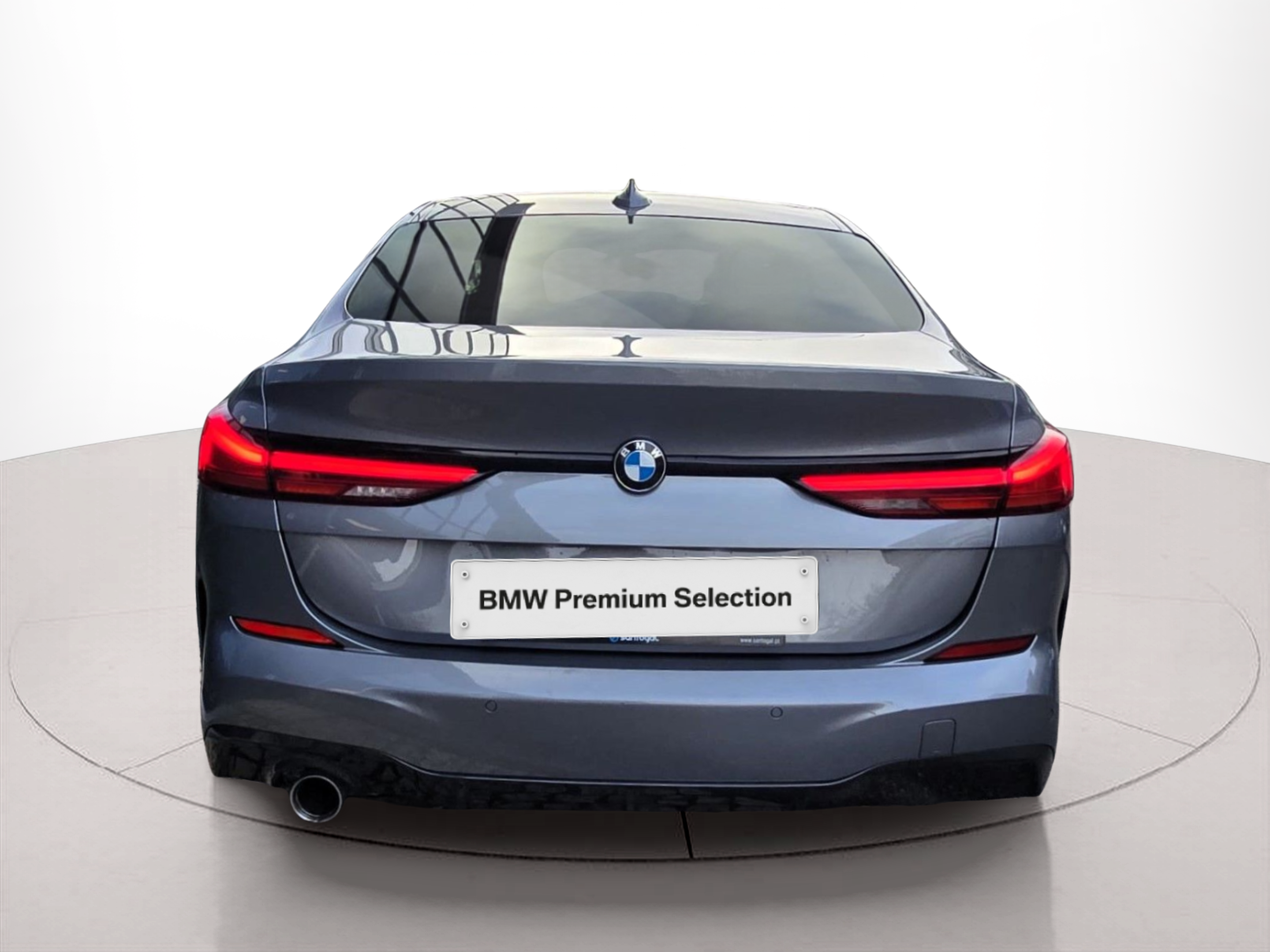 BMW Série 2 216d Gran Coupe color Gris. Año 2024. 85KW(116CV). Diesel. En concesionario Santogal Oeiras de Oeiras