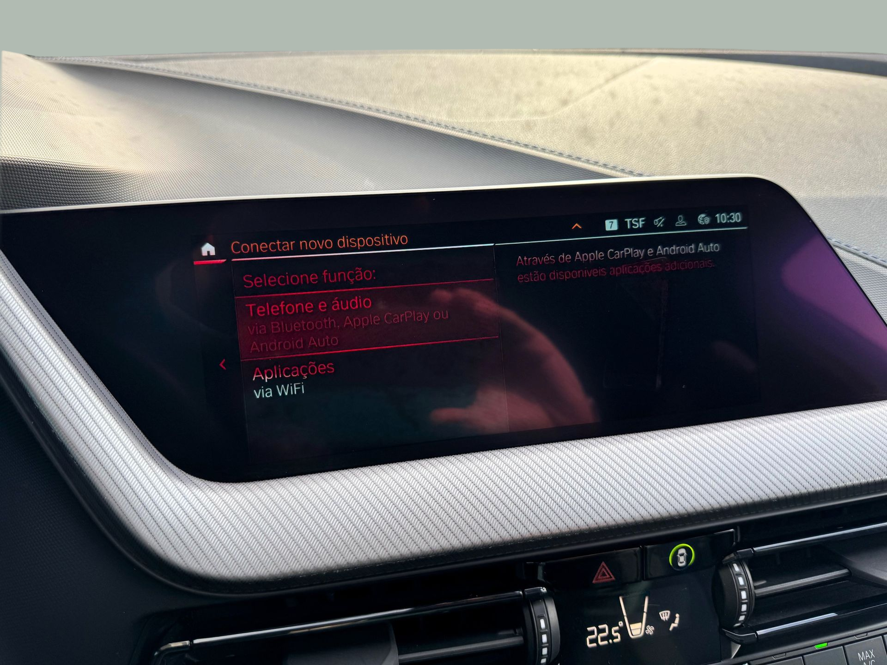 BMW Série 1 116d color Negro. Año 2024. 85KW(116CV). Diesel. En concesionario Santogal Oeiras de Oeiras