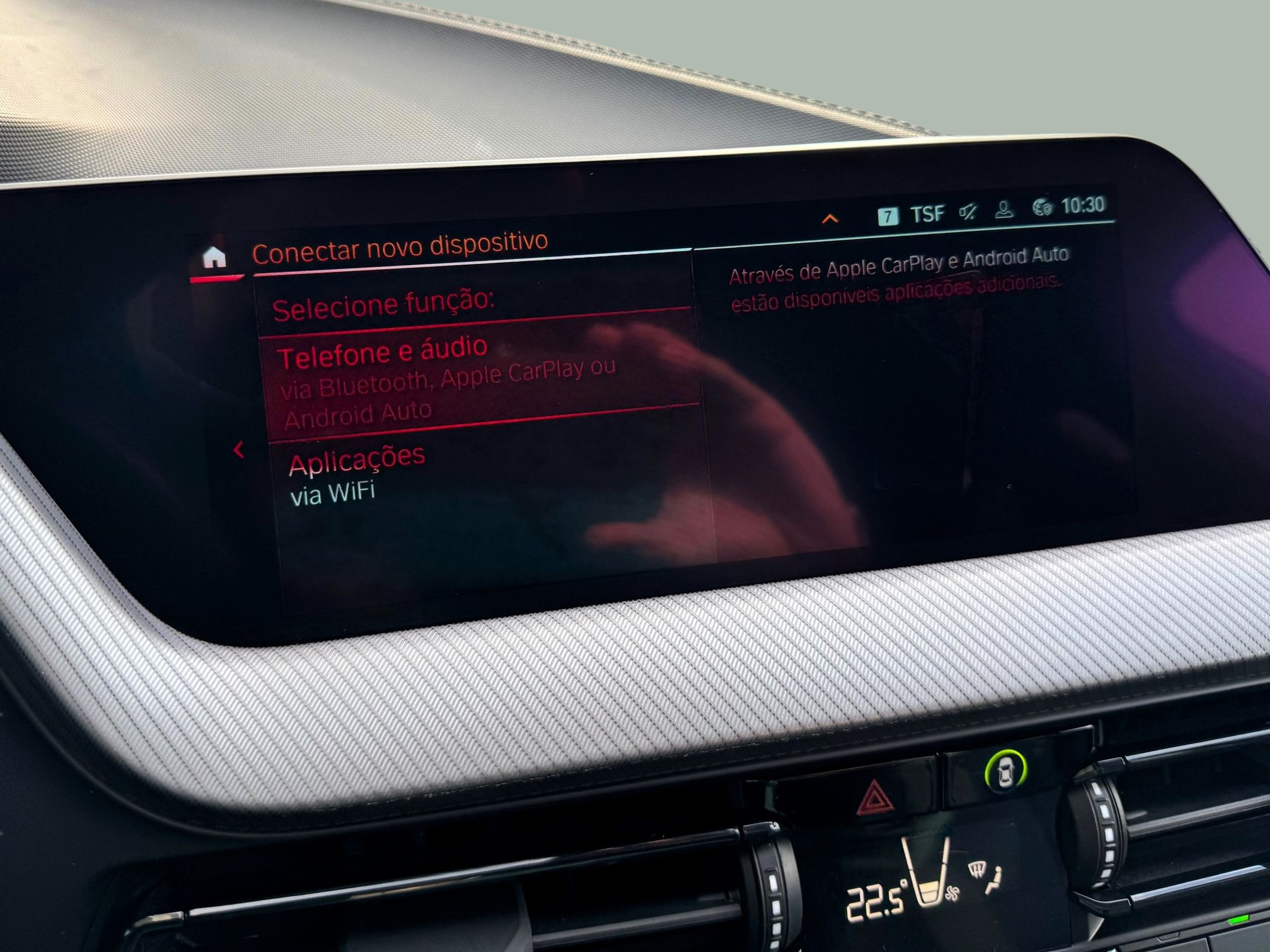 BMW Série 1 116d color Negro. Año 2024. 85KW(116CV). Diesel. En concesionario Santogal Oeiras de Oeiras