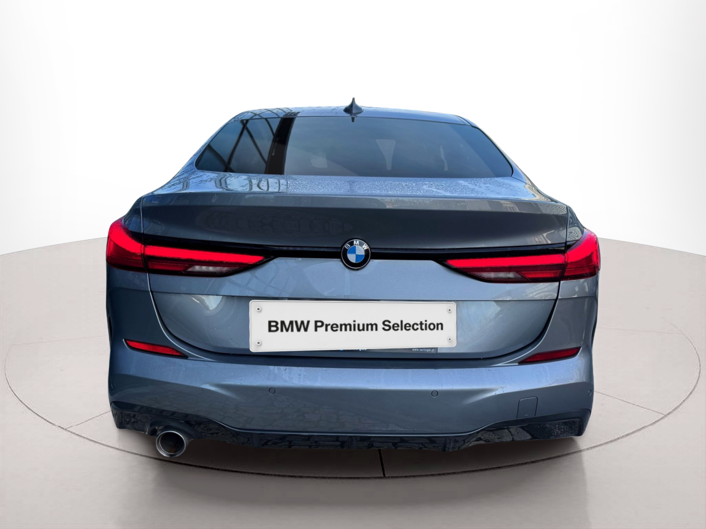 BMW Série 2 216d Gran Coupe color Gris. Año 2024. 85KW(116CV). Diesel. En concesionario Santogal Oeiras de Oeiras