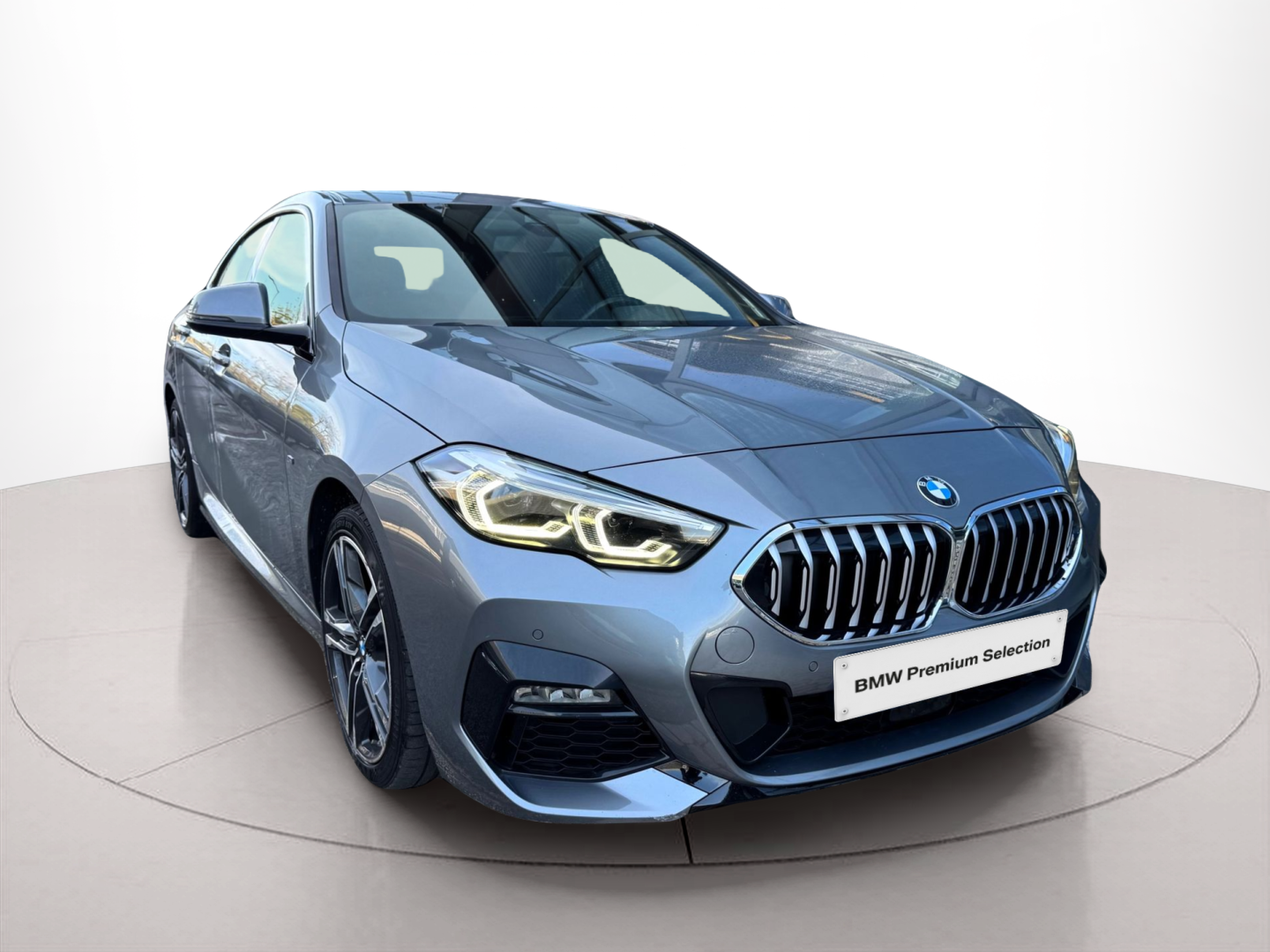 BMW Série 2 216d Gran Coupe color Gris. Año 2024. 85KW(116CV). Diesel. En concesionario Santogal Oeiras de Oeiras