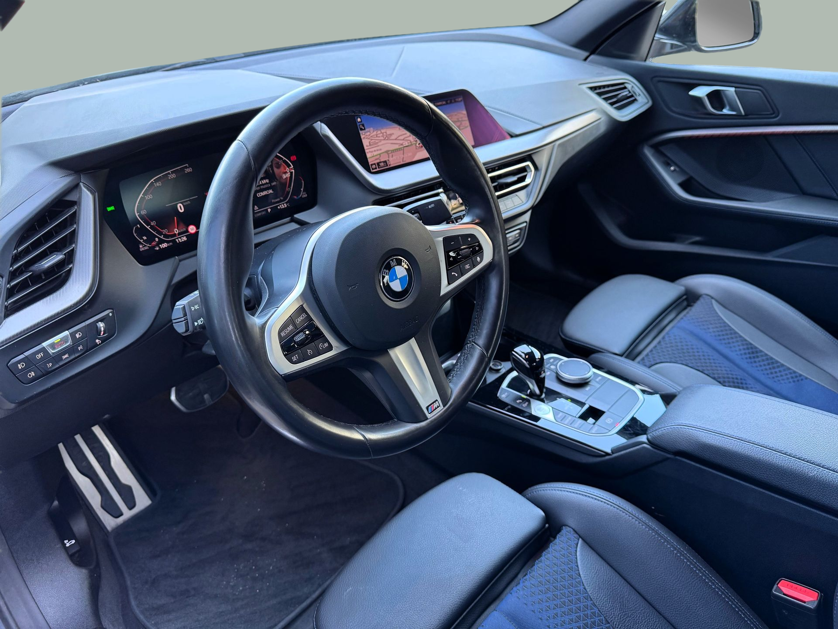 BMW Série 2 216d Gran Coupe color Gris. Año 2024. 85KW(116CV). Diesel. En concesionario Santogal Oeiras de Oeiras