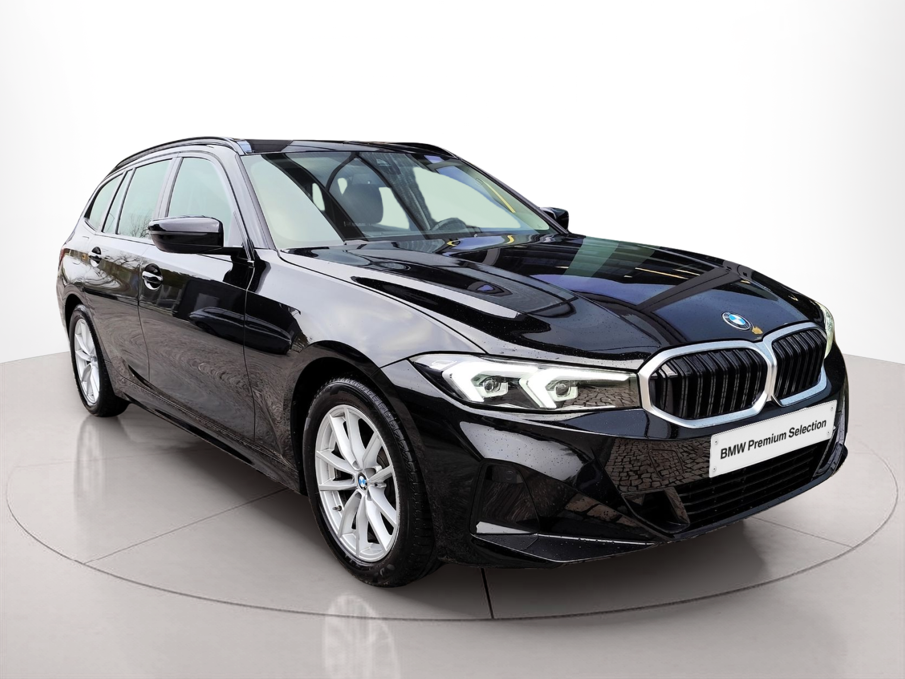 BMW Série 3 318d Touring color Negro. Año 2024. 110KW(150CV). Diesel. En concesionario Santogal Oeiras de Oeiras