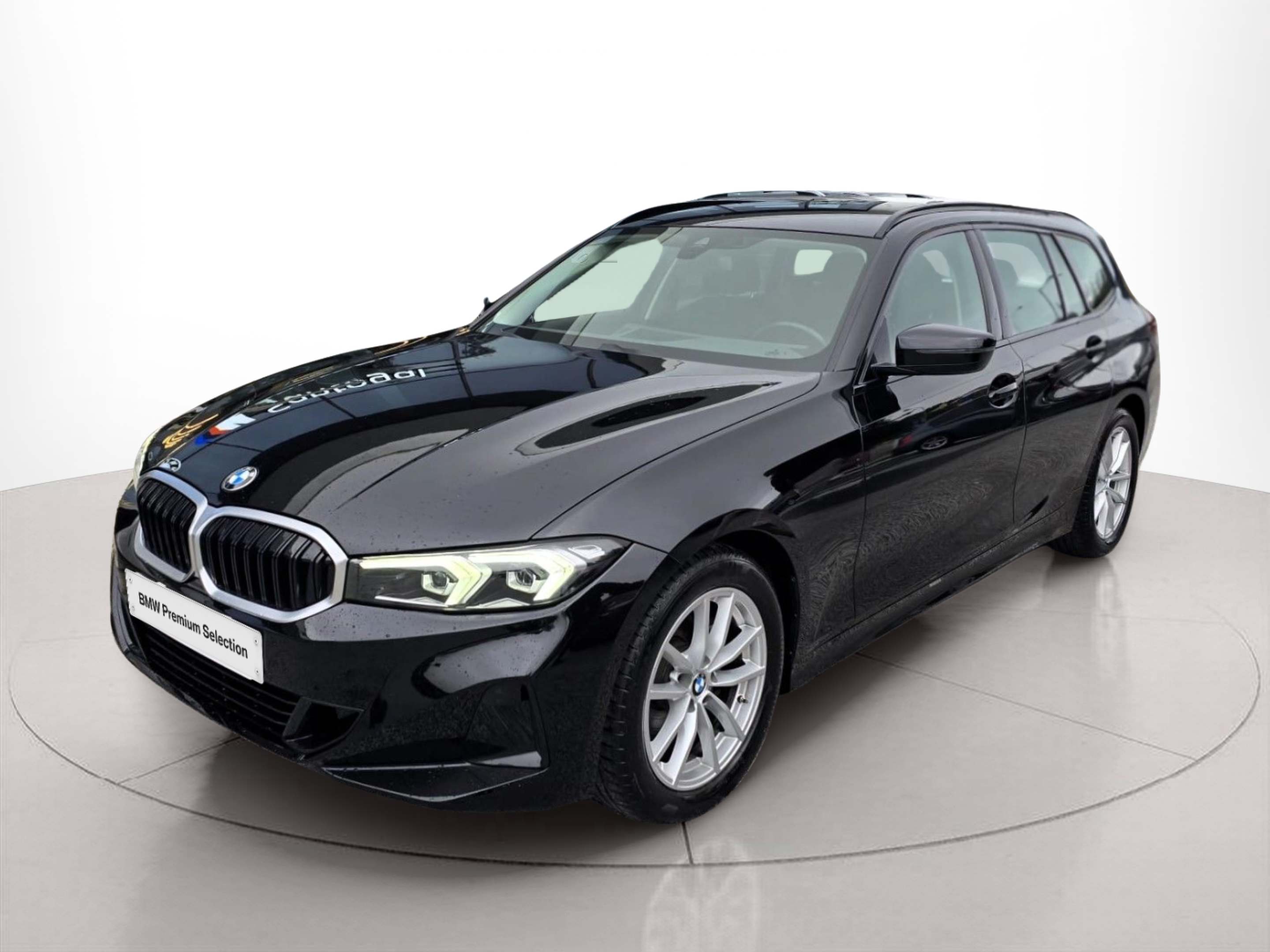 Fotos de BMW Série 3 318d Touring color Negro. Año 2024. 110KW(150CV). Diesel. En concesionario Santogal Oeiras de Oeiras