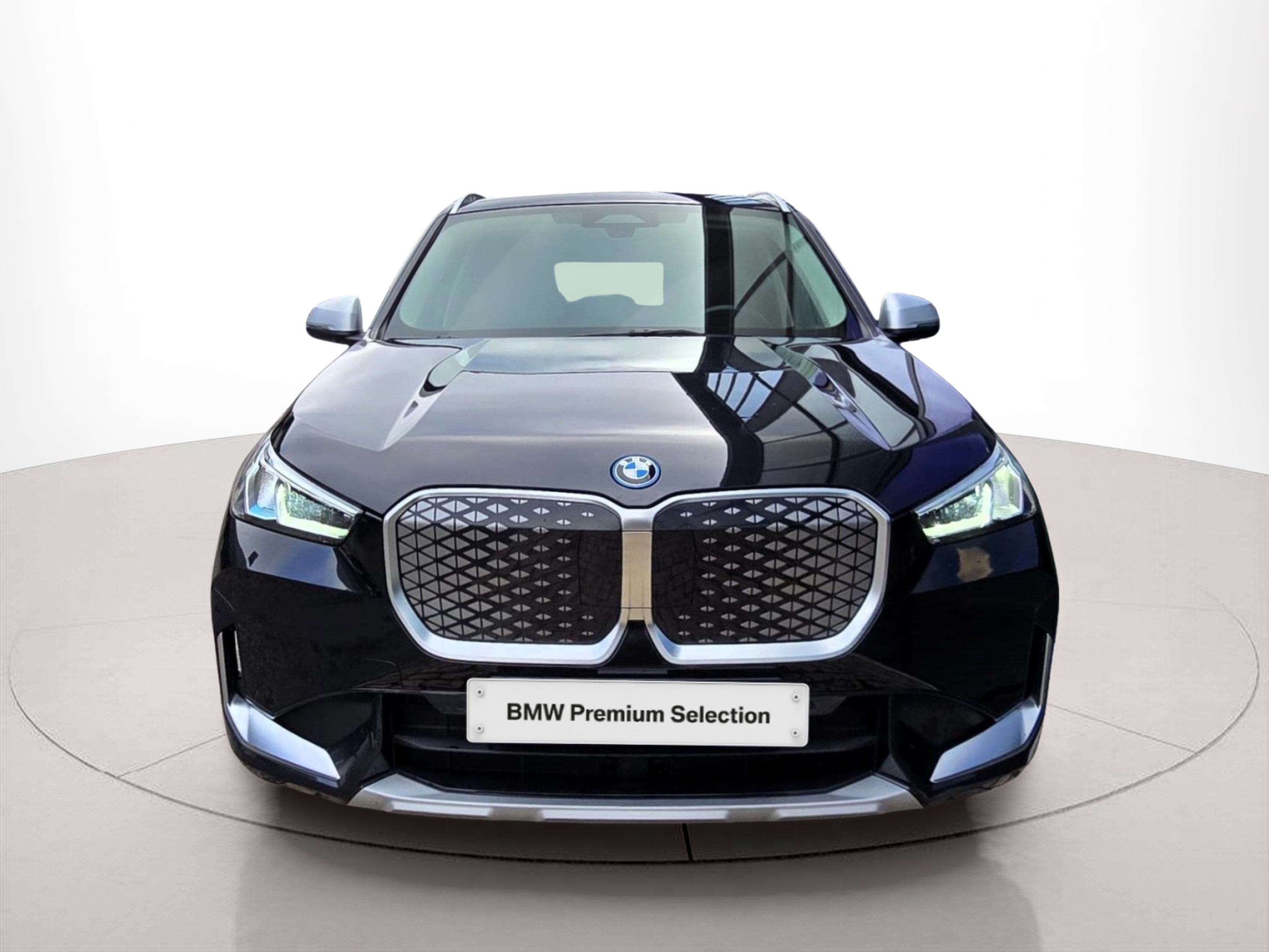 Fotos de BMW iX1 eDrive20 color Negro. Año 2024. 150KW(204CV). Elétrico. En concesionario Santogal Oeiras de Oeiras