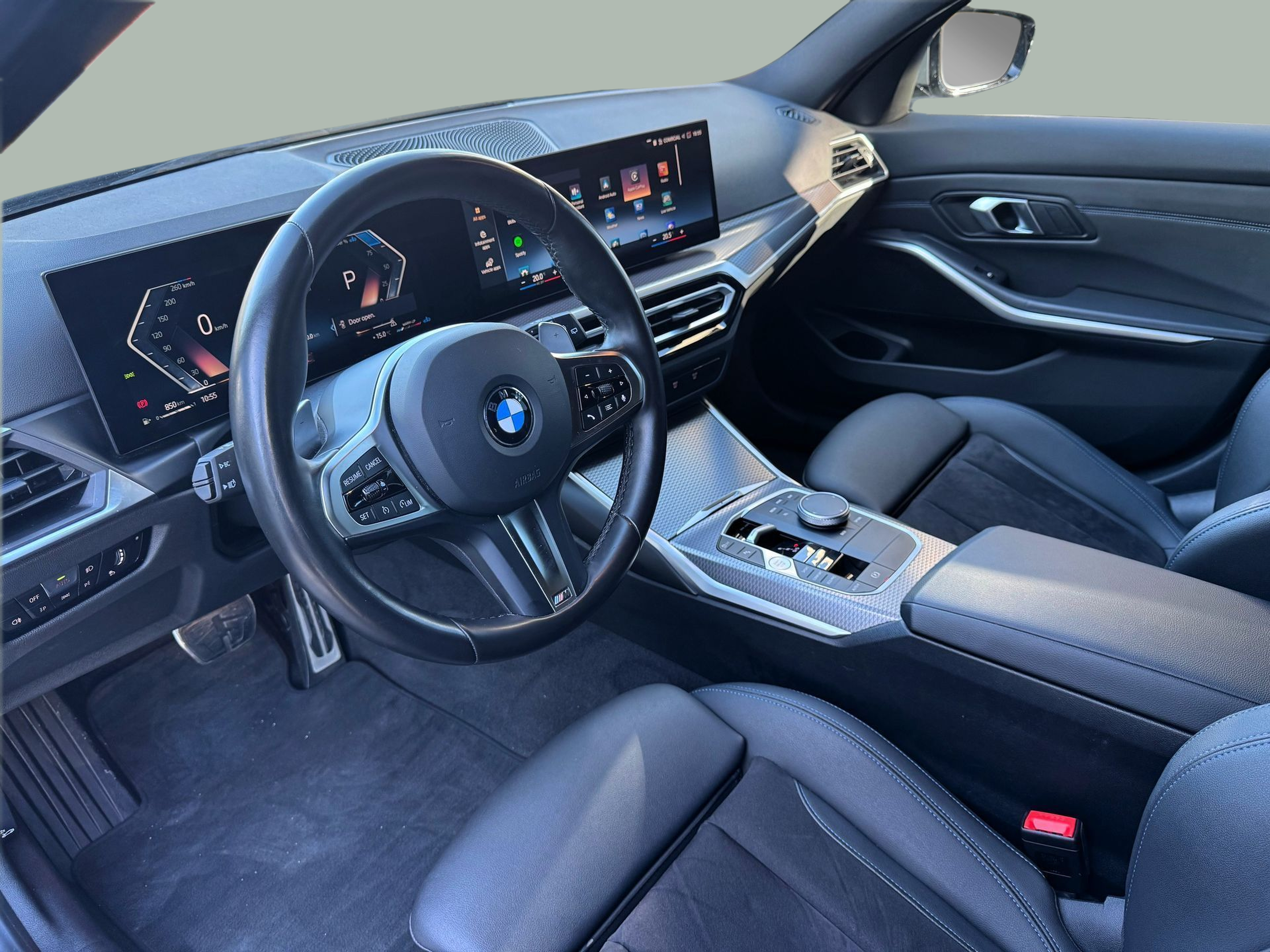 BMW Série 3 320d Touring color Gris. Año 2024. 140KW(190CV). Diesel. En concesionario Santogal Oeiras de Oeiras