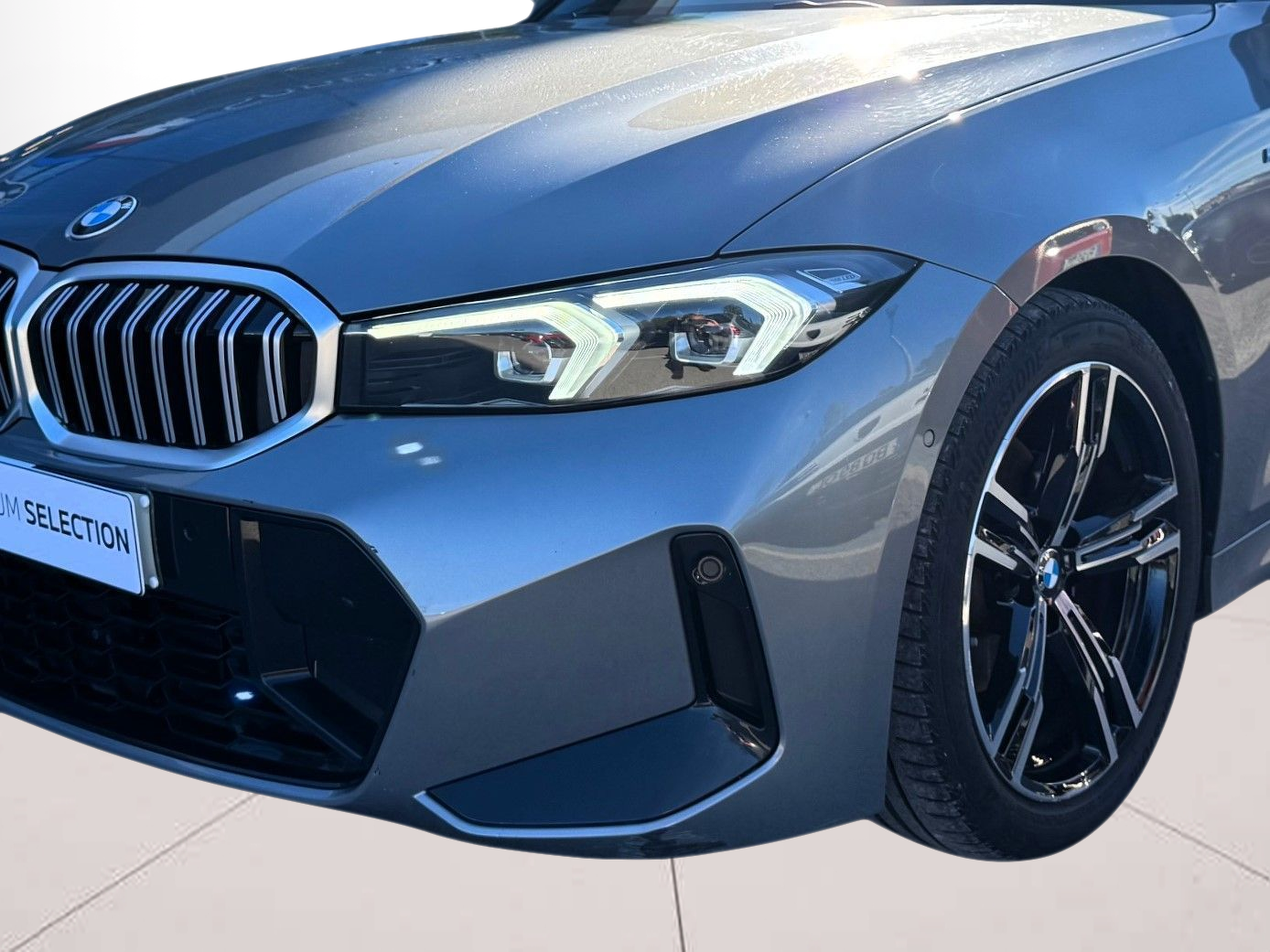 BMW Série 3 320d Touring color Gris. Año 2024. 140KW(190CV). Diesel. En concesionario Santogal Oeiras de Oeiras