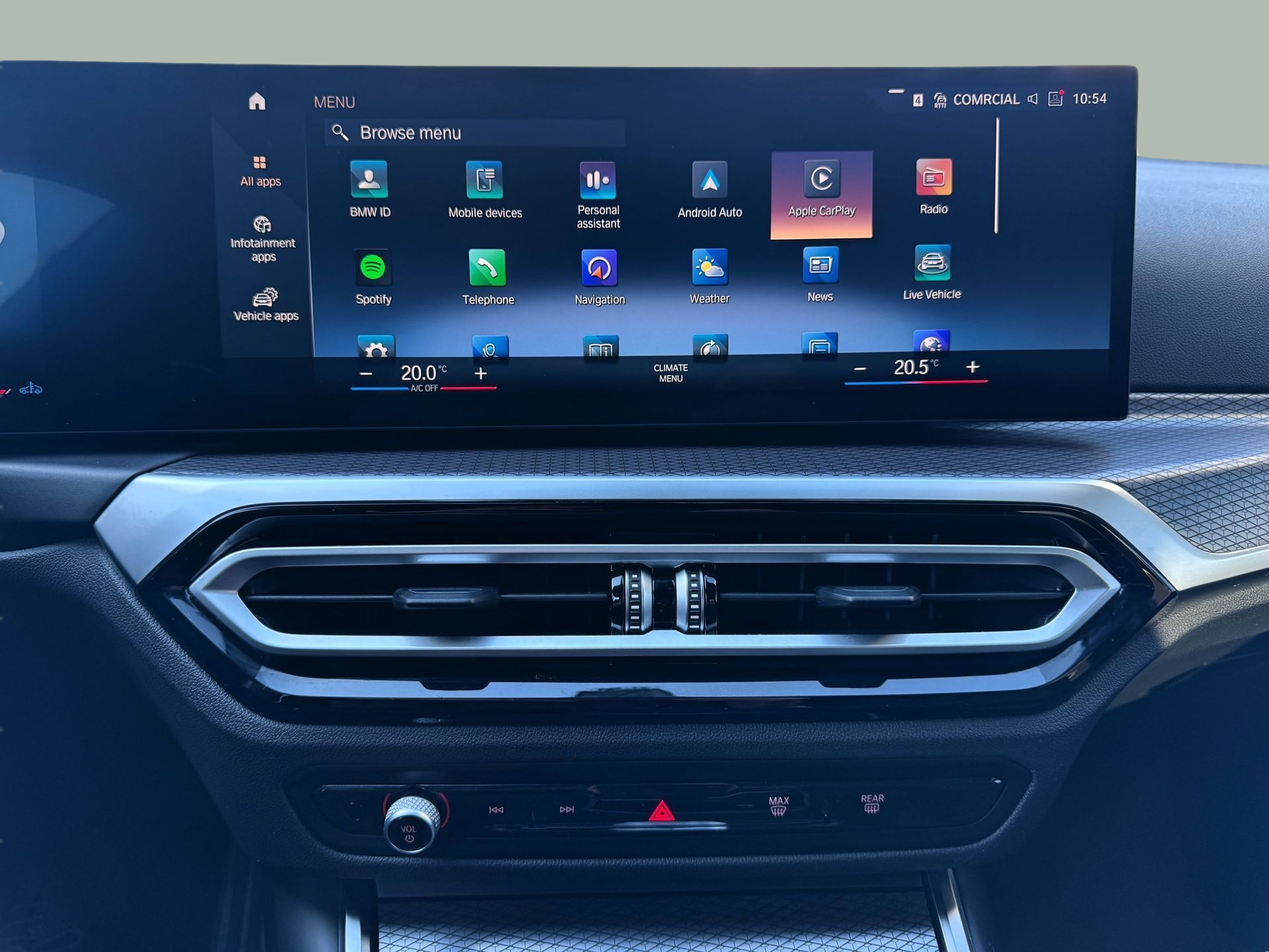 BMW Série 3 320d Touring color Gris. Año 2024. 140KW(190CV). Diesel. En concesionario Santogal Oeiras de Oeiras