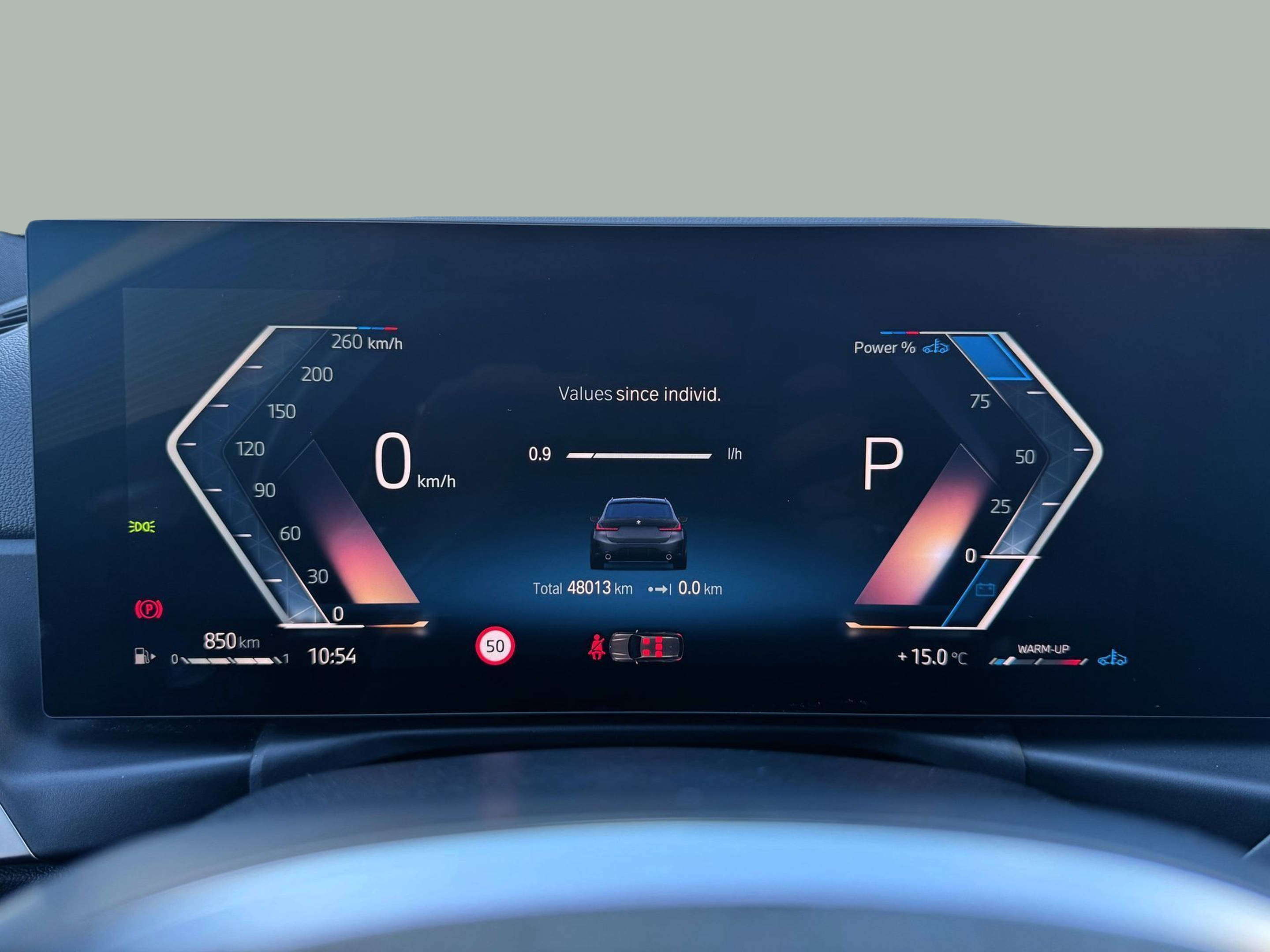 BMW Série 3 320d Touring color Gris. Año 2024. 140KW(190CV). Diesel. En concesionario Santogal Oeiras de Oeiras