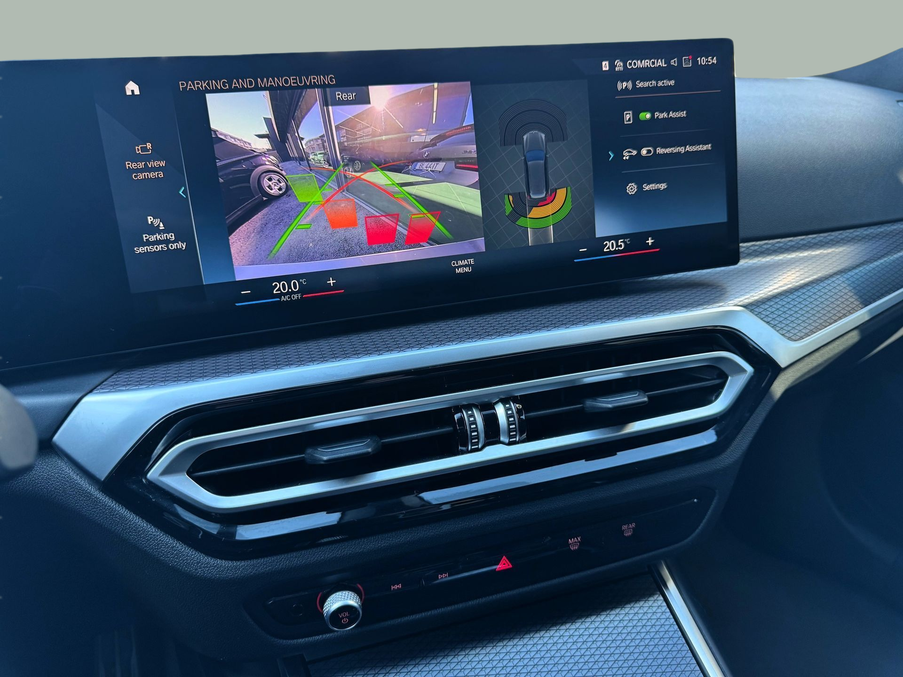 BMW Série 3 320d Touring color Gris. Año 2024. 140KW(190CV). Diesel. En concesionario Santogal Oeiras de Oeiras