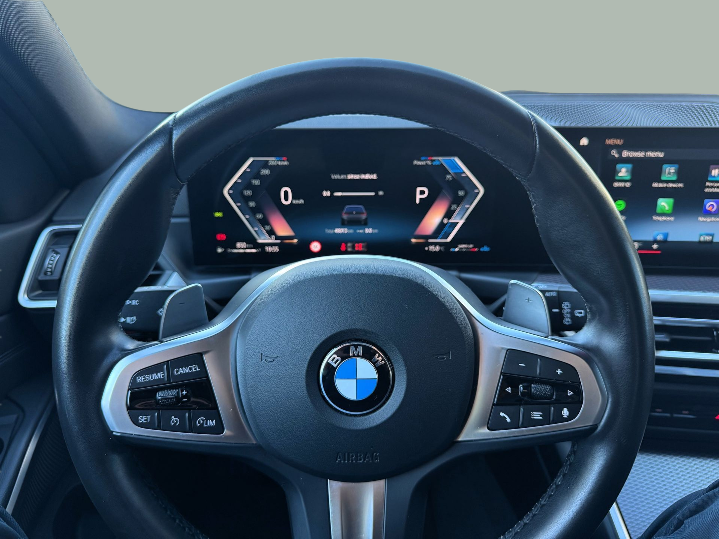 BMW Série 3 320d Touring color Gris. Año 2024. 140KW(190CV). Diesel. En concesionario Santogal Oeiras de Oeiras